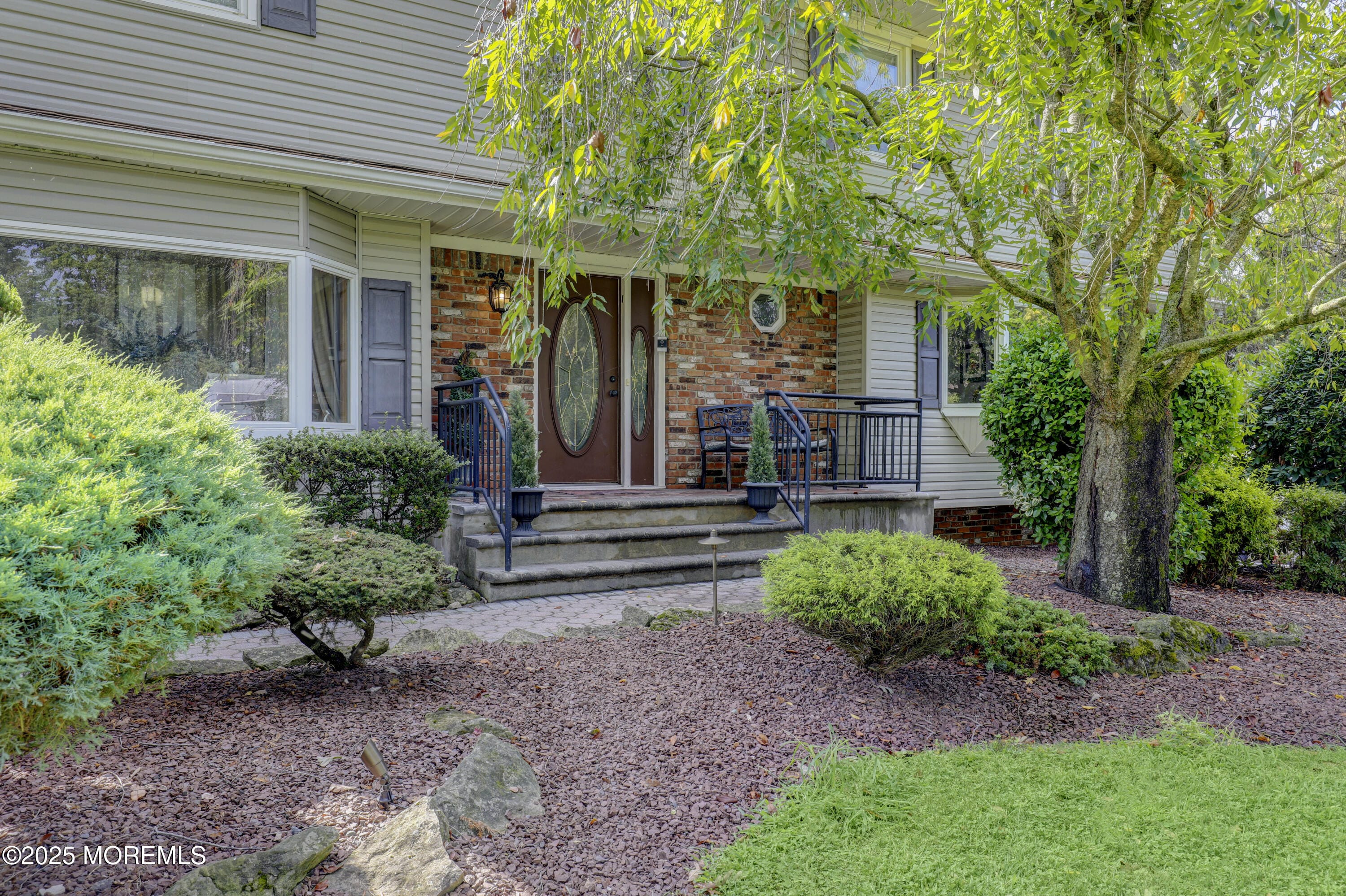 8 Kensington Drive Image 3