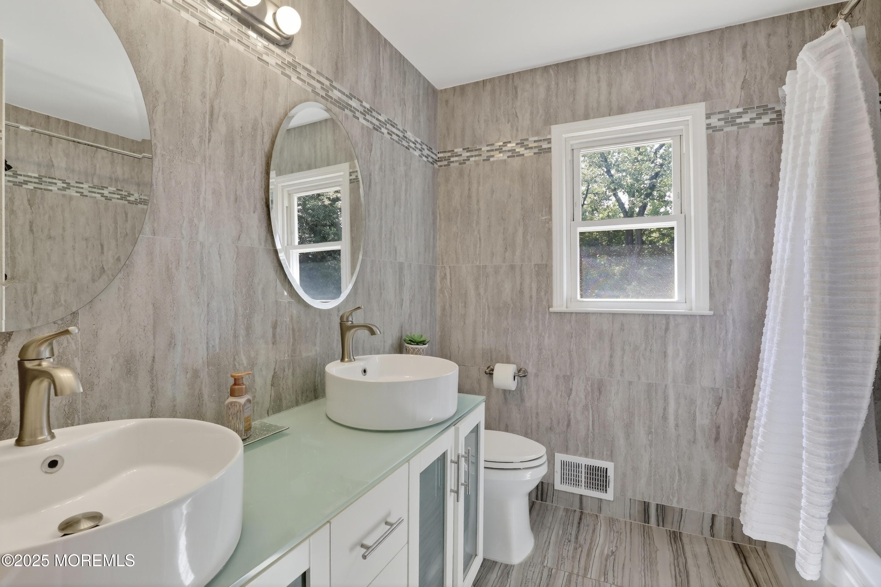 8 Kensington Drive, Manalapan, NJ, 07726 image 37