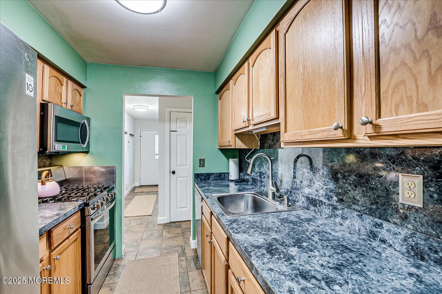 76 Letts Court, Matawan, NJ, 07747 image 9