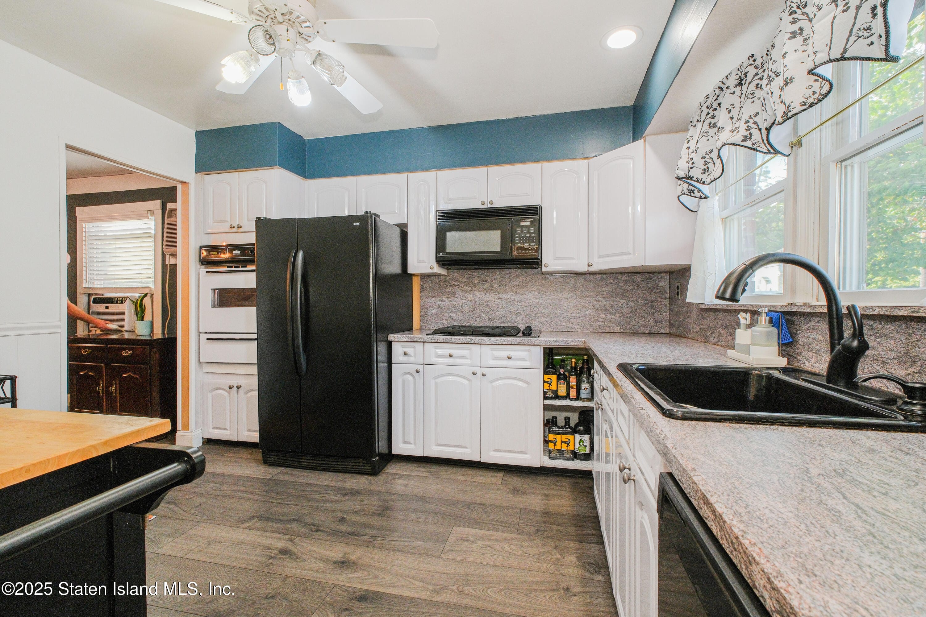 32 Mobile Avenue, Staten Island, NY, 10306 image 9