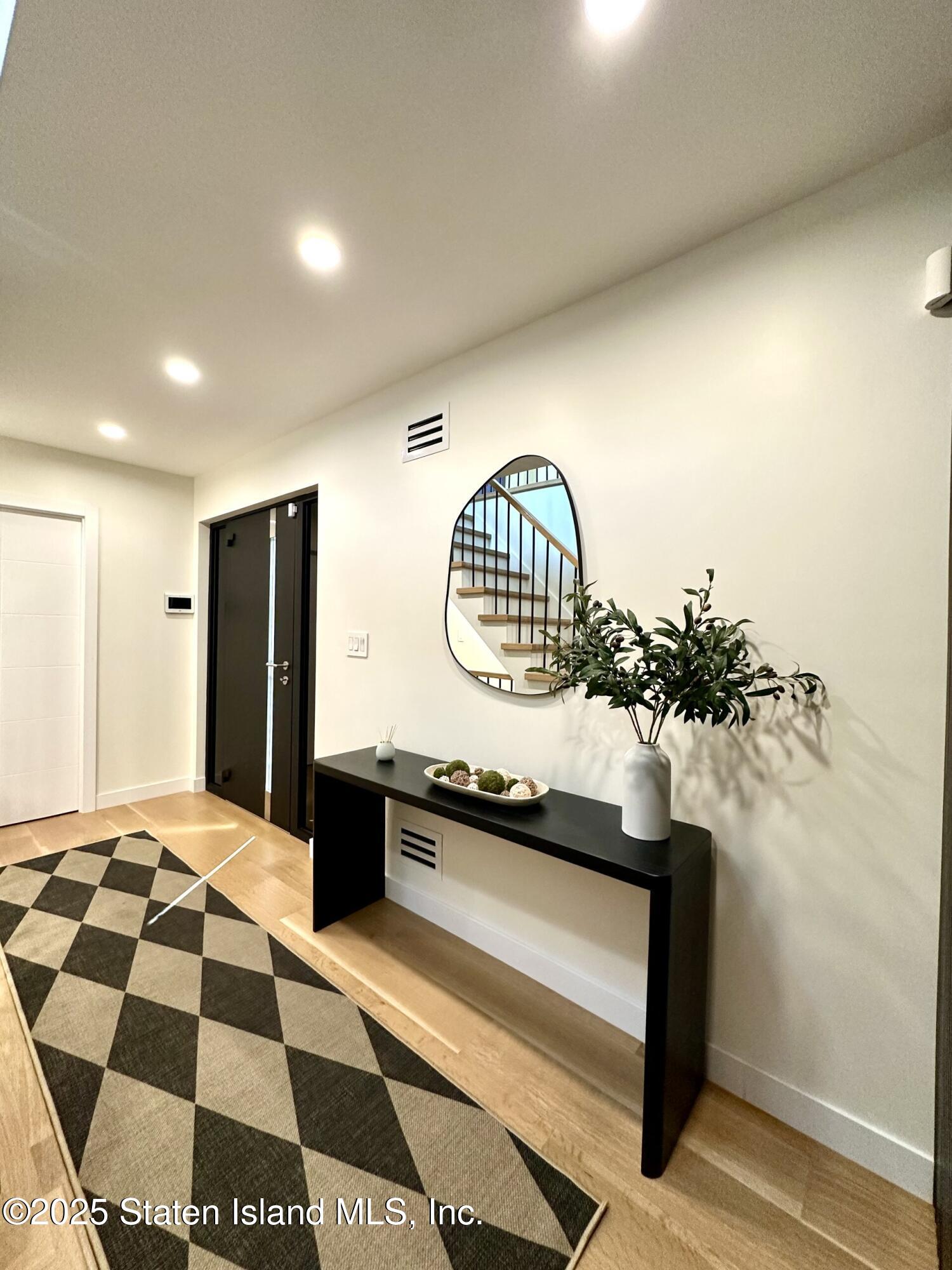 33 Gower Street, Staten Island, NY, 10314 image 12