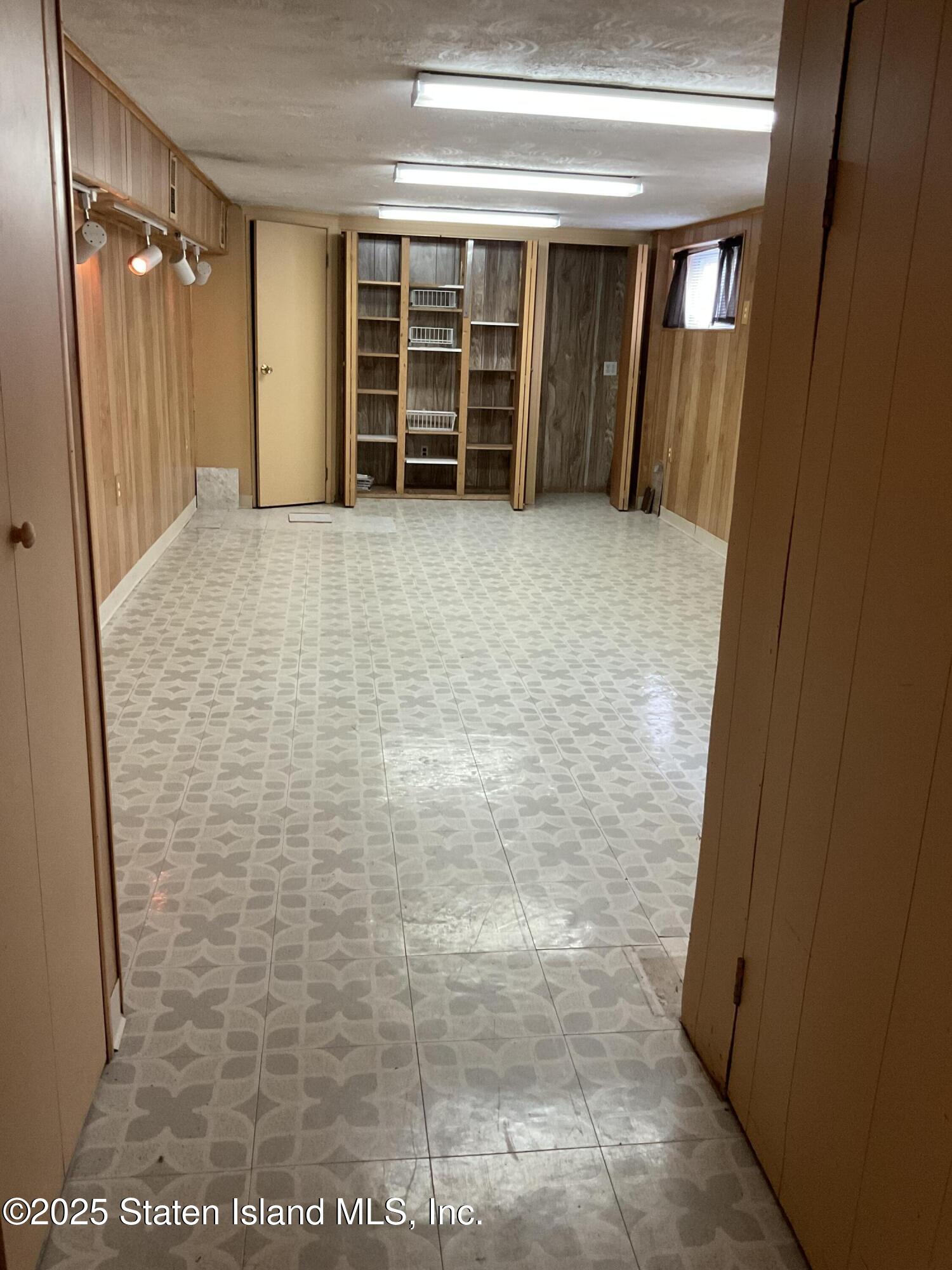 109 Greencroft Avenue, Staten Island, NY, 10308 image 50