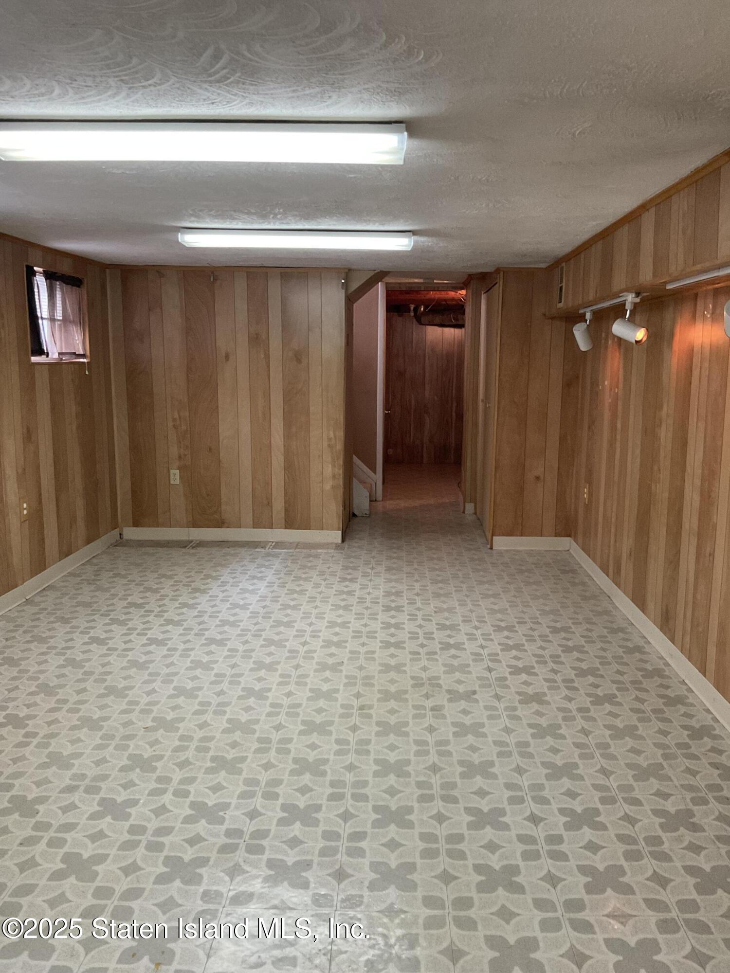 109 Greencroft Avenue, Staten Island, NY, 10308 image 51