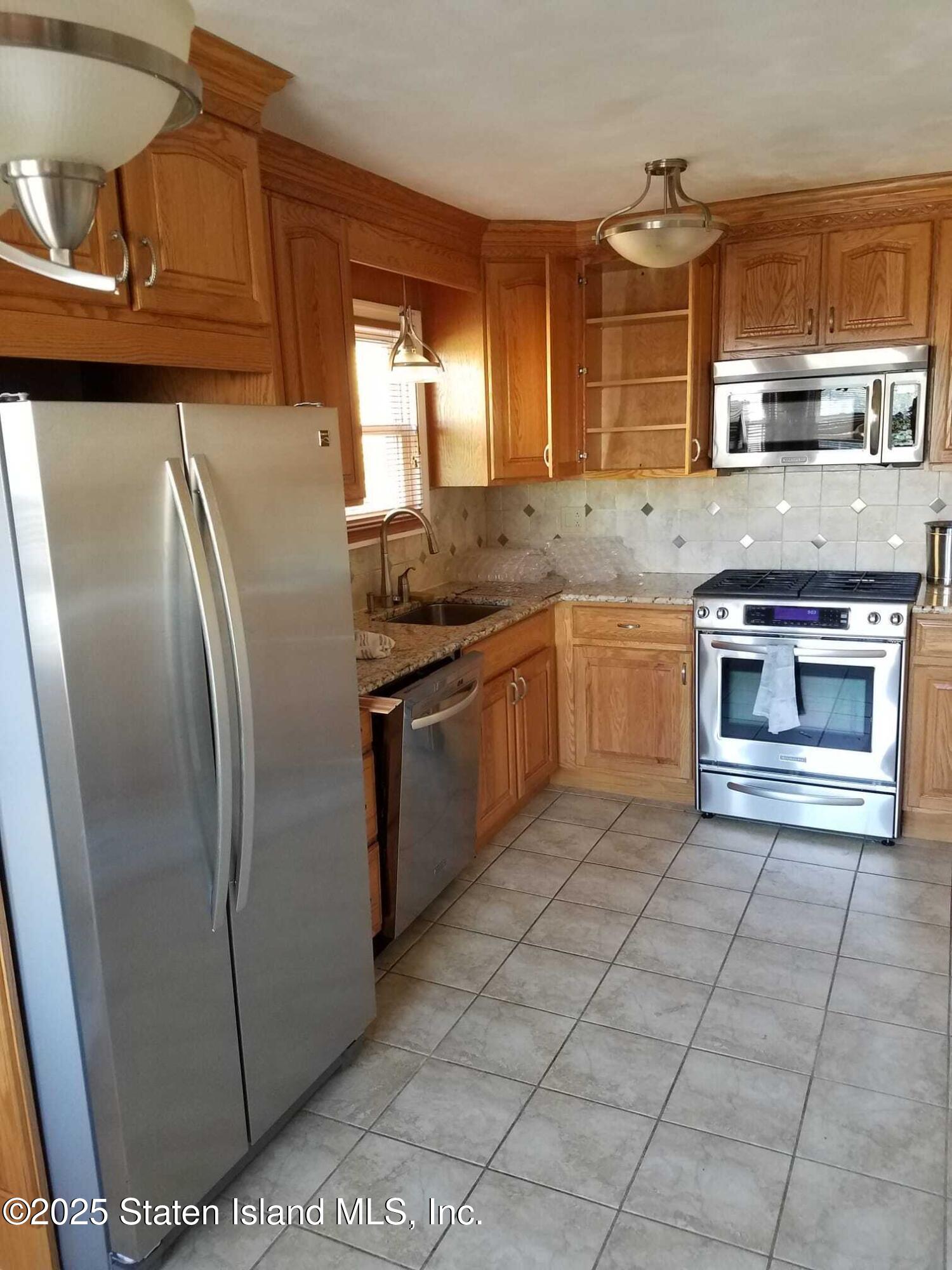 181 Mcveigh Avenue, Staten Island, NY, 10314 image 25