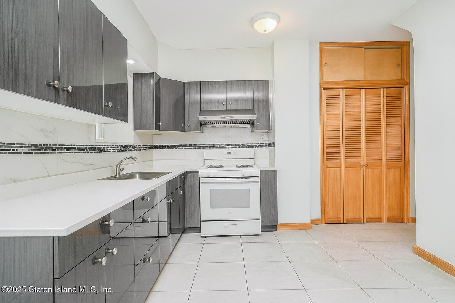1126 70th Street, Brooklyn, NY, 11228 image 8