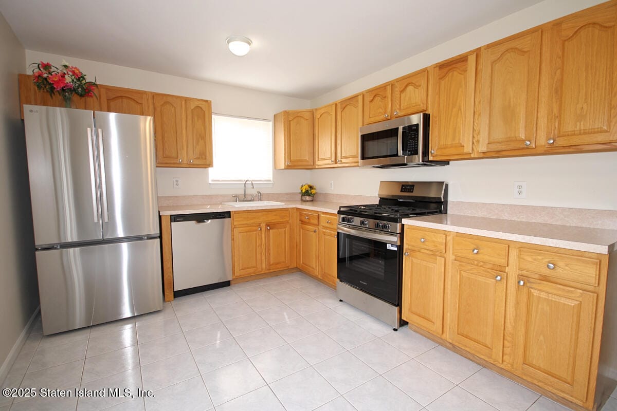 499 Greeley Avenue, Staten Island, NY, 10306 image 9