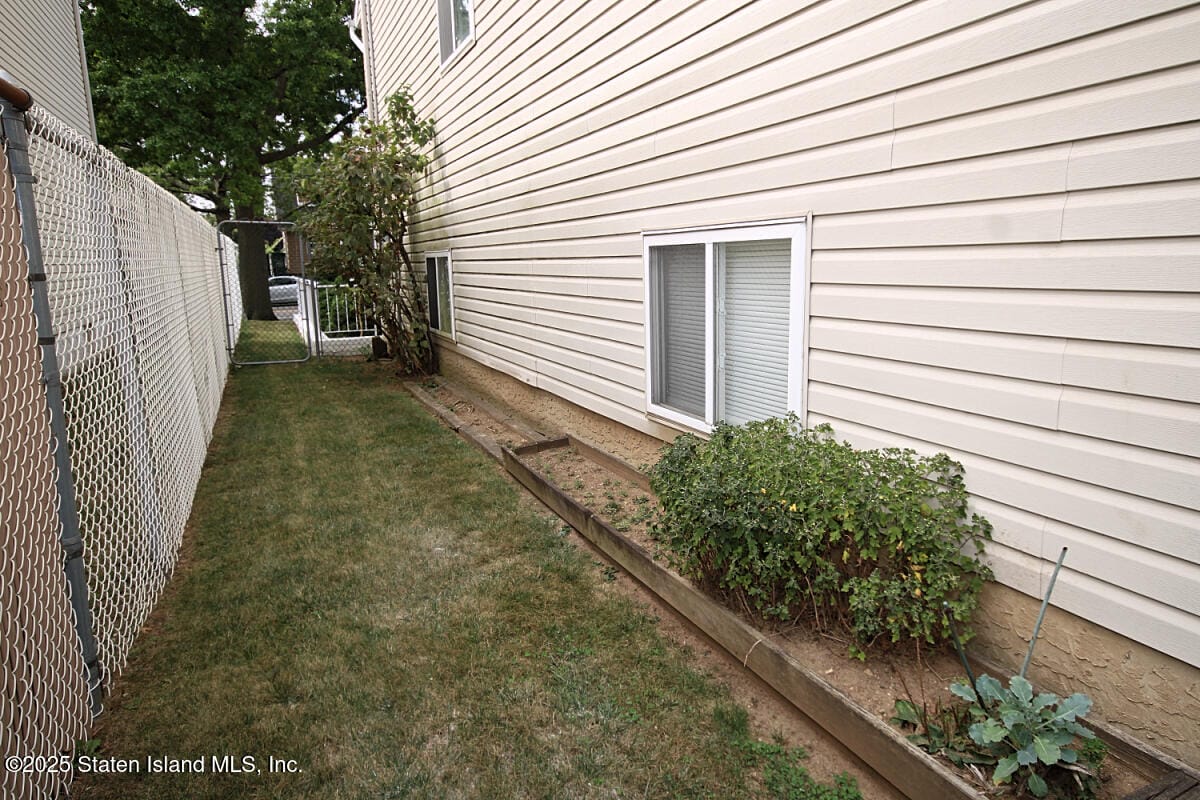 499 Greeley Avenue, Staten Island, NY, 10306 image 25
