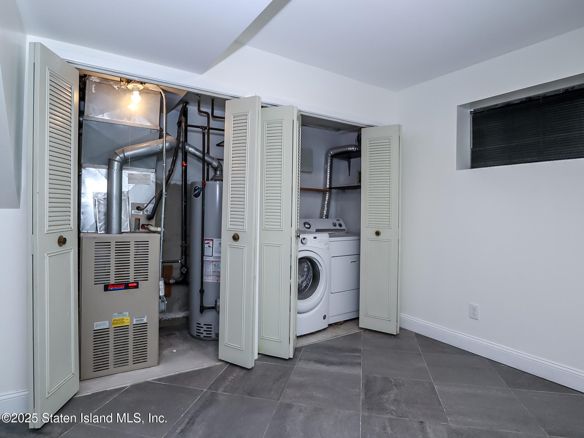 52 Farrell Court, Staten Island, NY, 10306 image 23