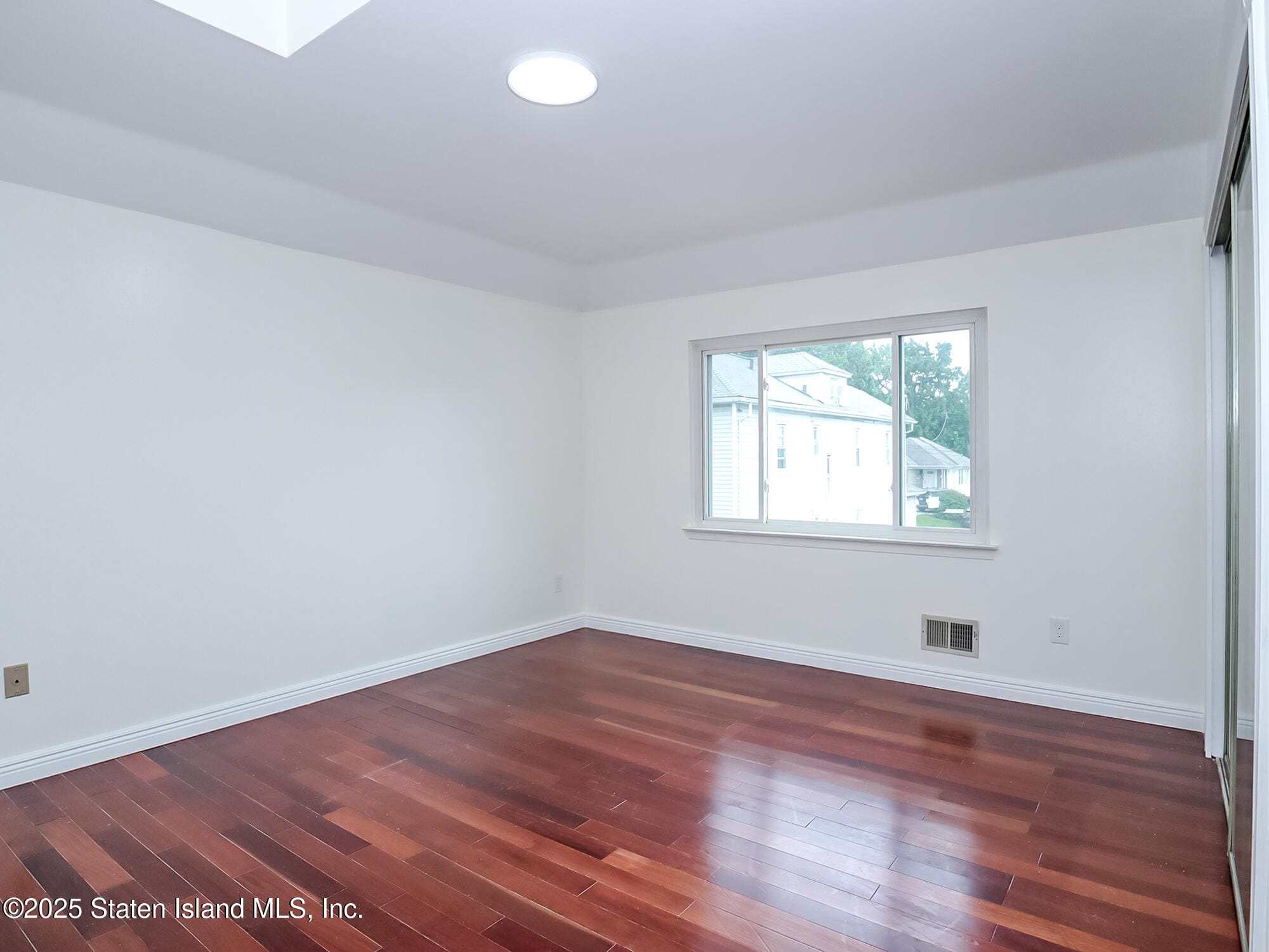 52 Farrell Court, Staten Island, NY, 10306 image 13