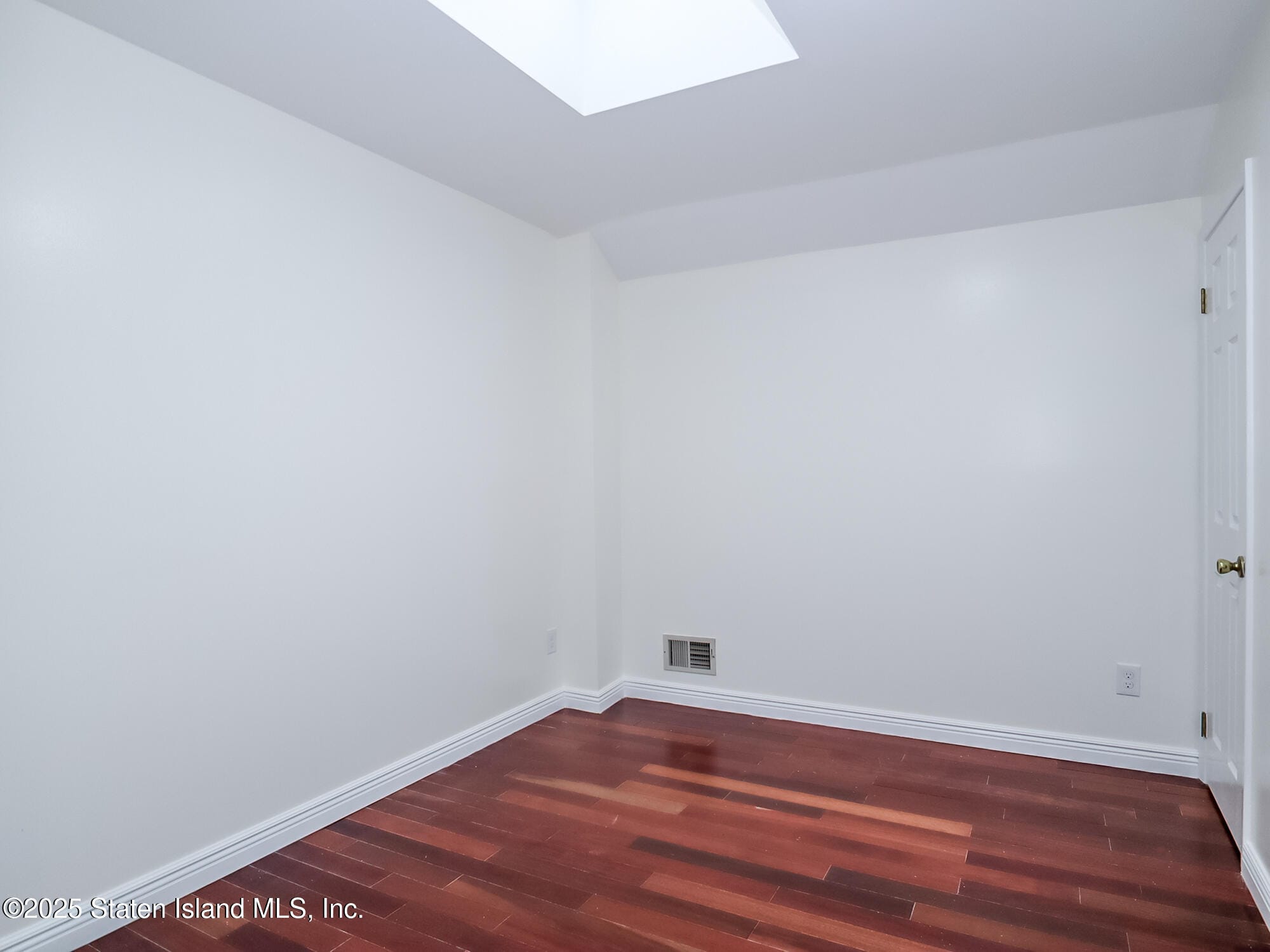 52 Farrell Court, Staten Island, NY, 10306 image 16