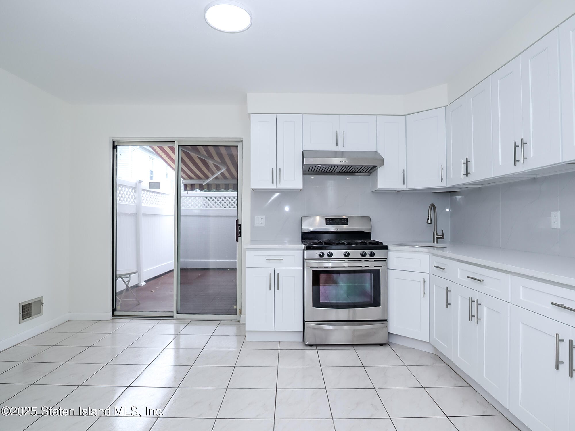 52 Farrell Court, Staten Island, NY, 10306 image 7