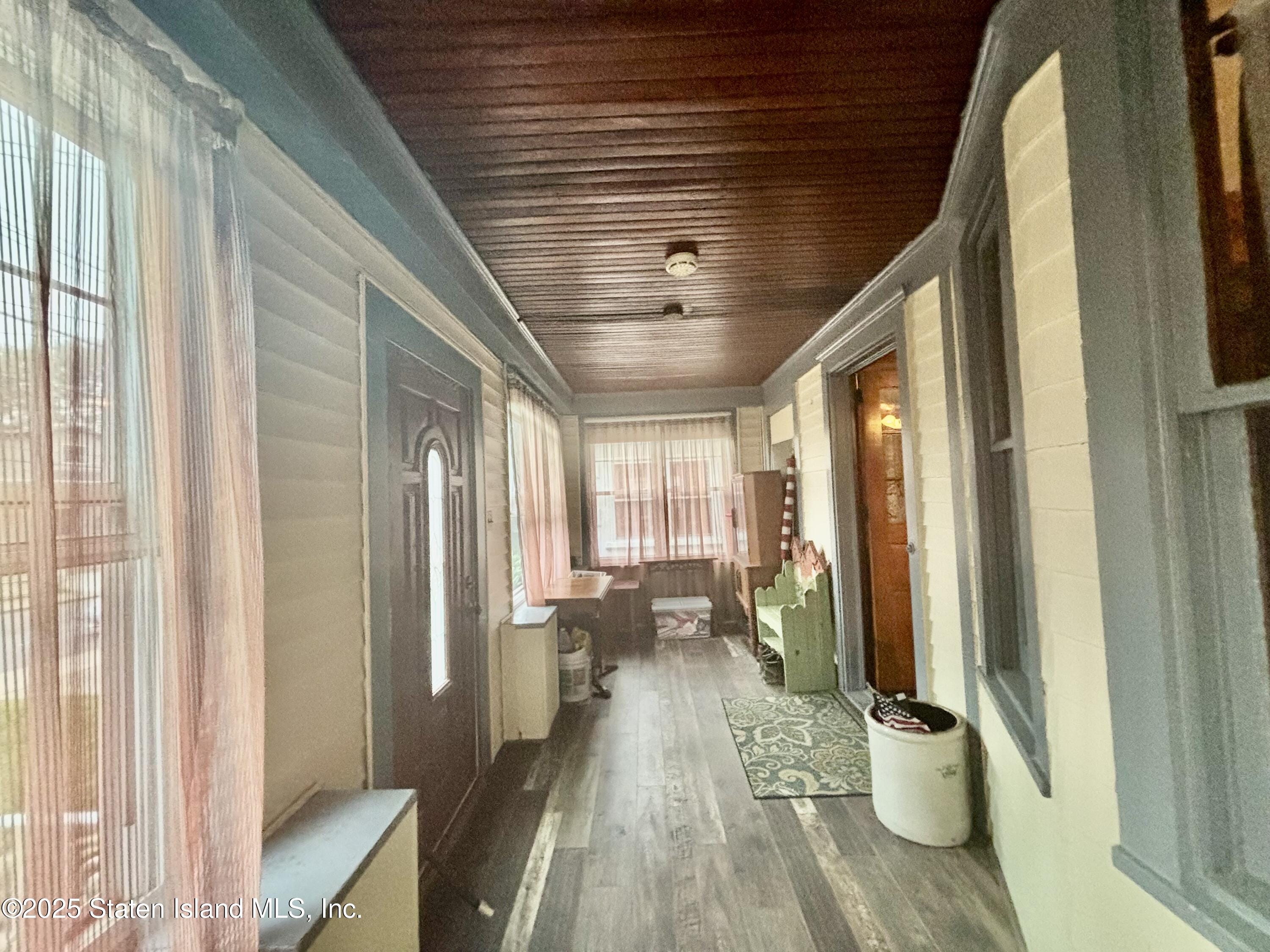 165 Davis Avenue Image 5