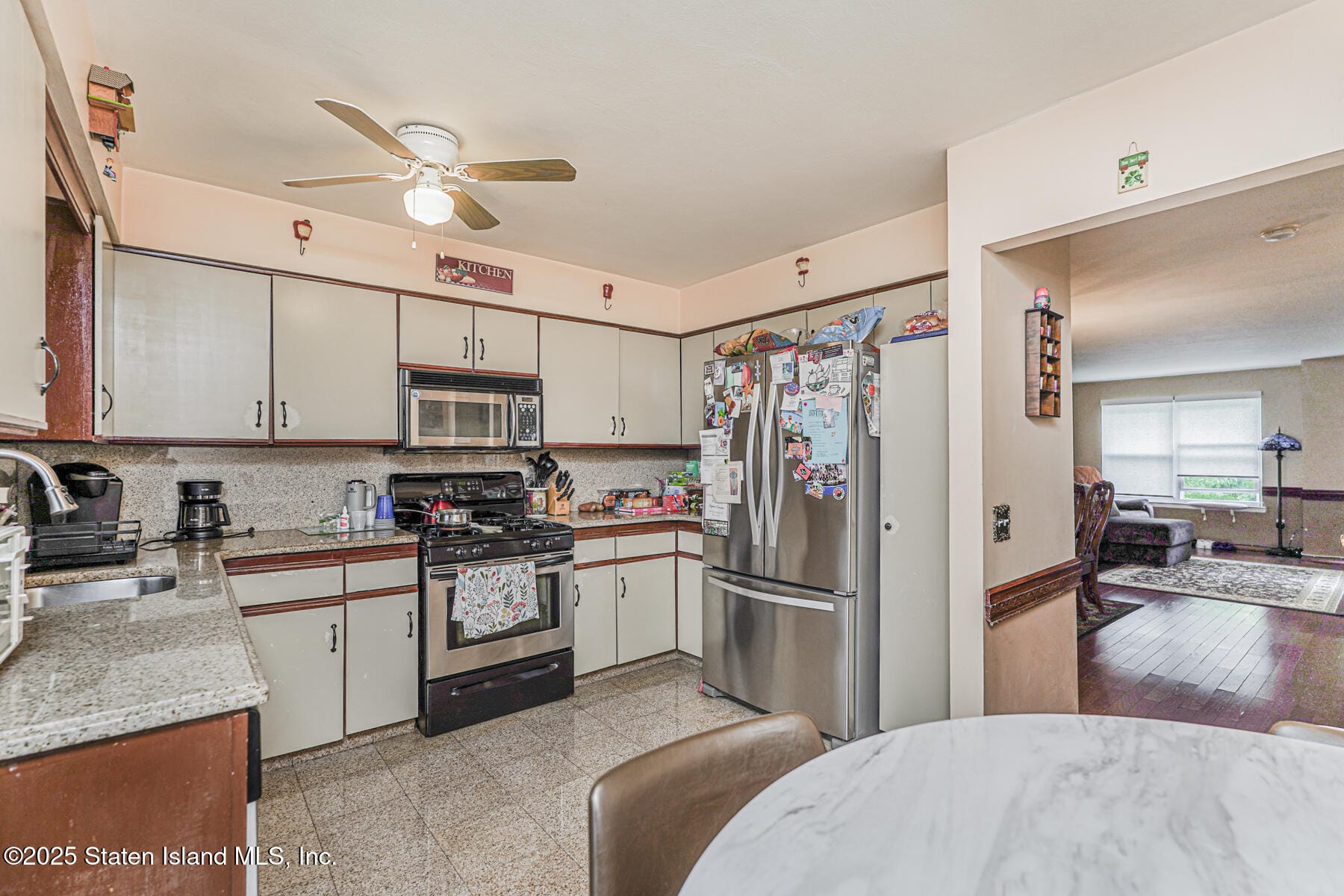 102 Seguine Place, Staten Island, NY, 10312 image 8