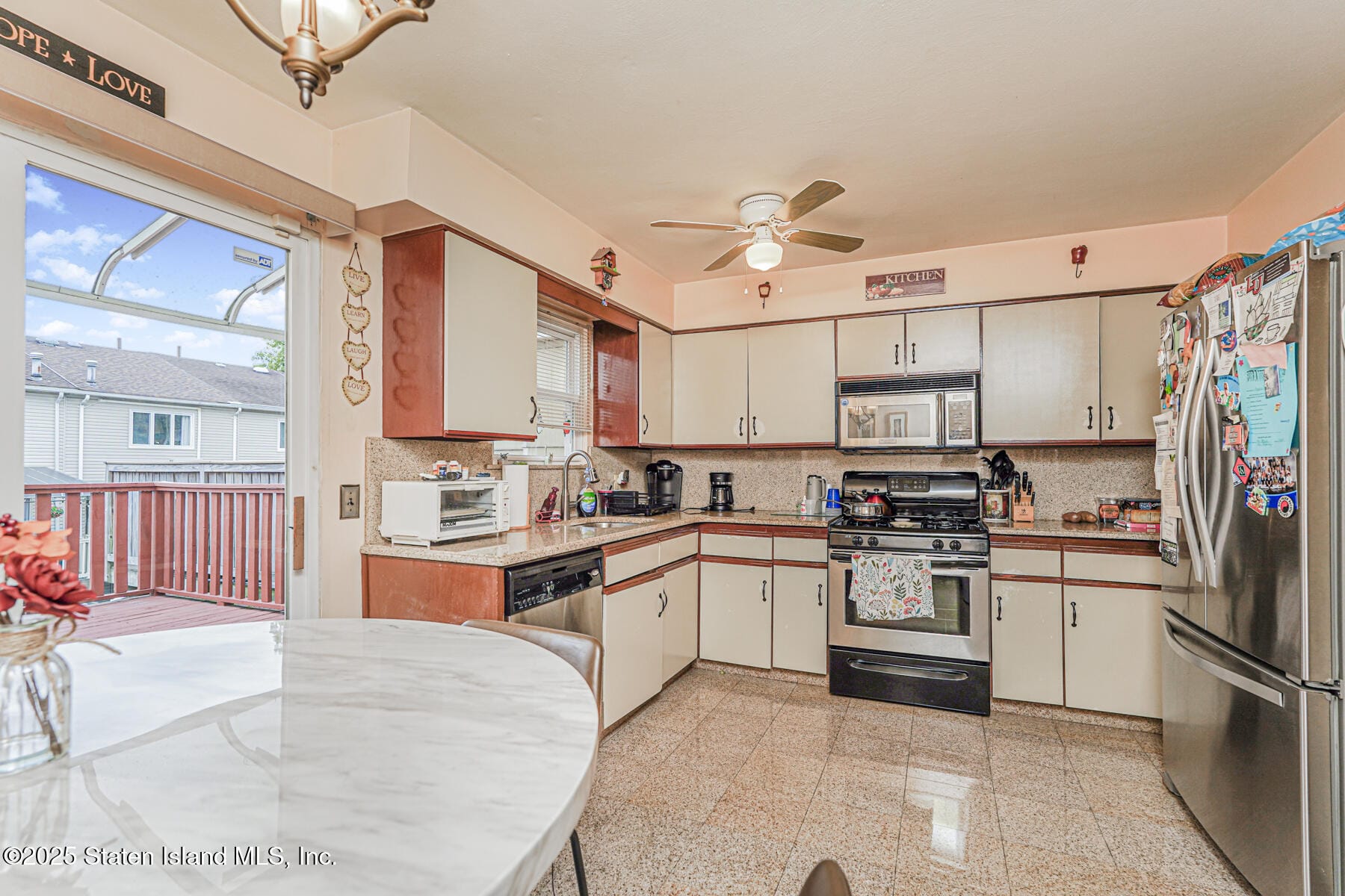 102 Seguine Place, Staten Island, NY, 10312 image 10