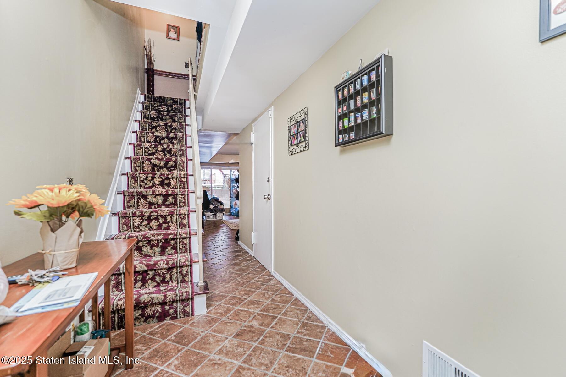 102 Seguine Place, Staten Island, NY, 10312 image 12