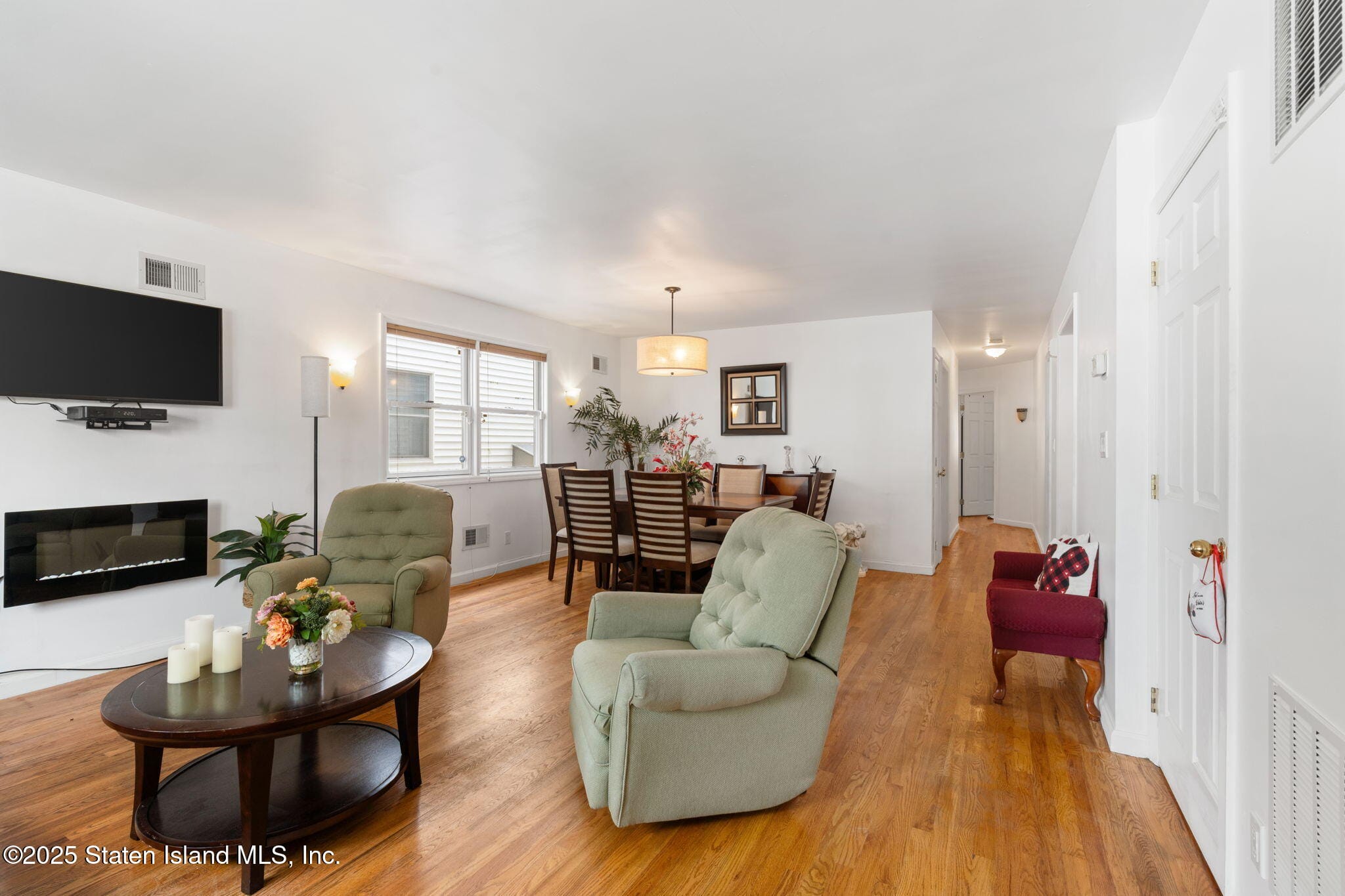 240 Alter Avenue Image 2