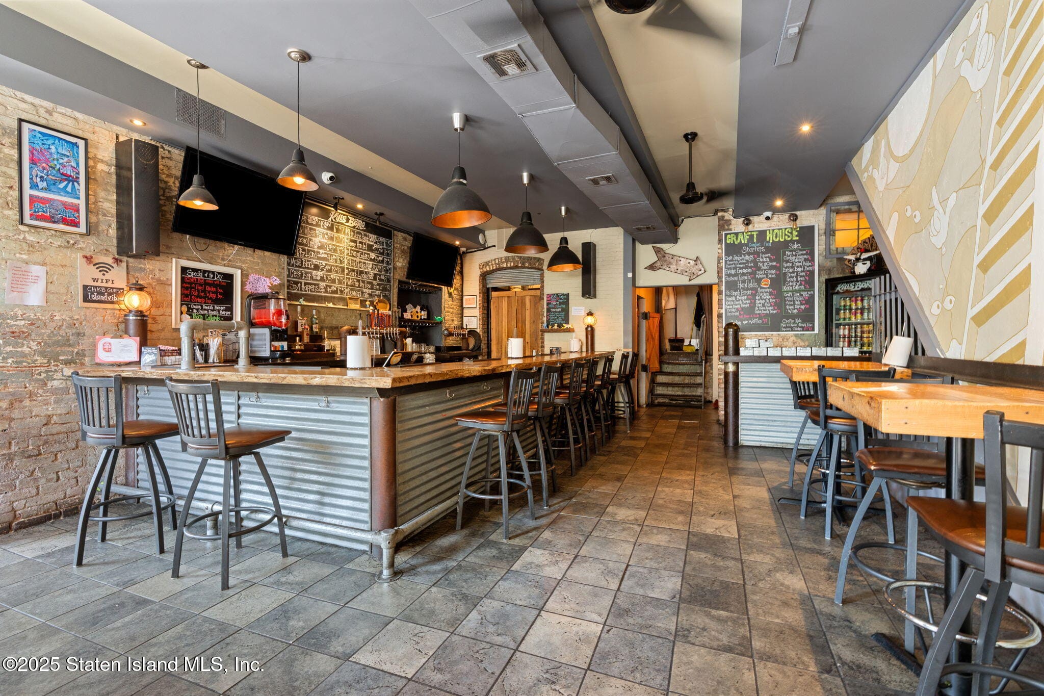 60-62 Van Duzer Street Image 3