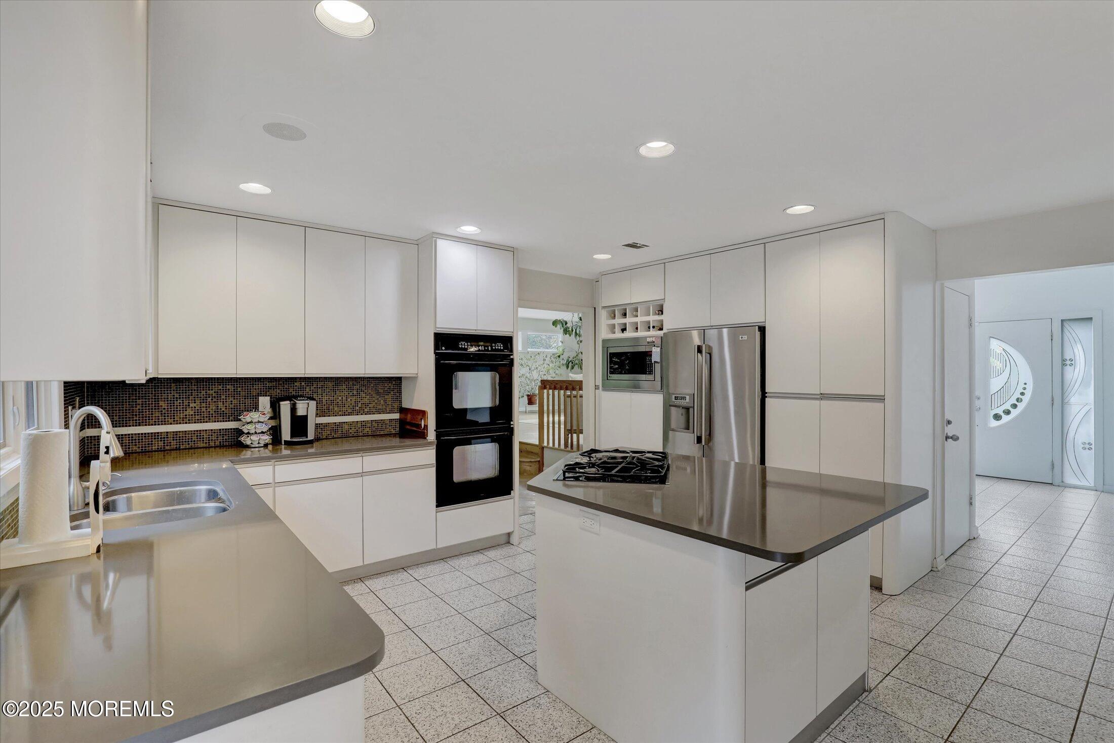 23 Eli Circle, Morganville, NJ, 07751 image 15