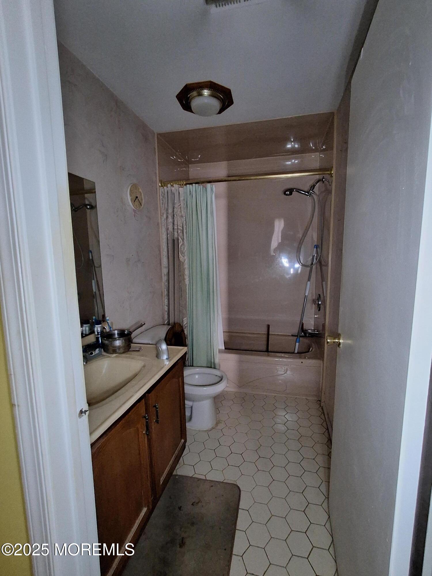 374 Hampton Place, Morganville, NJ, 07751 image 14