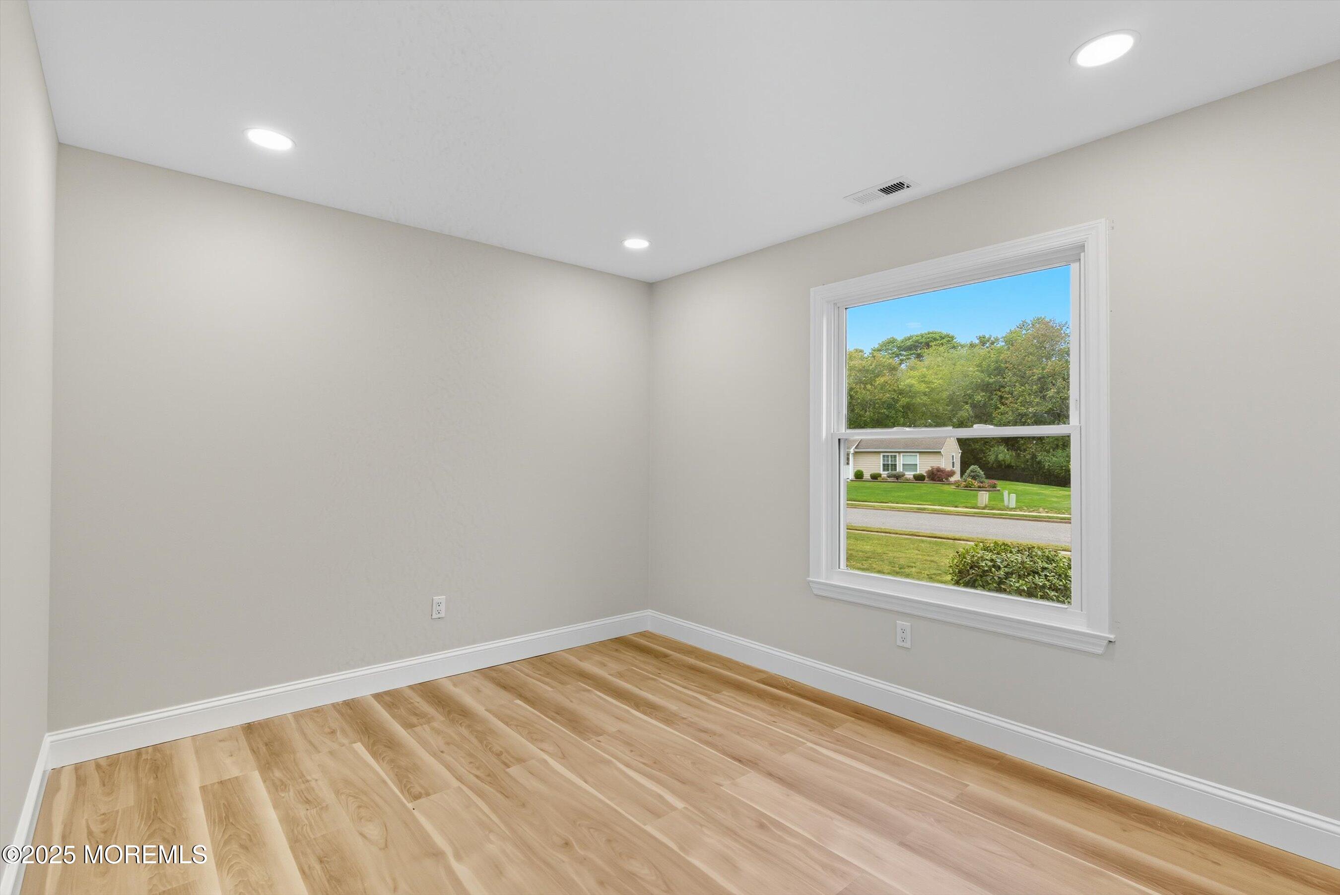 4 Harpers Ferry Road, Toms River, NJ, 08753 image 15