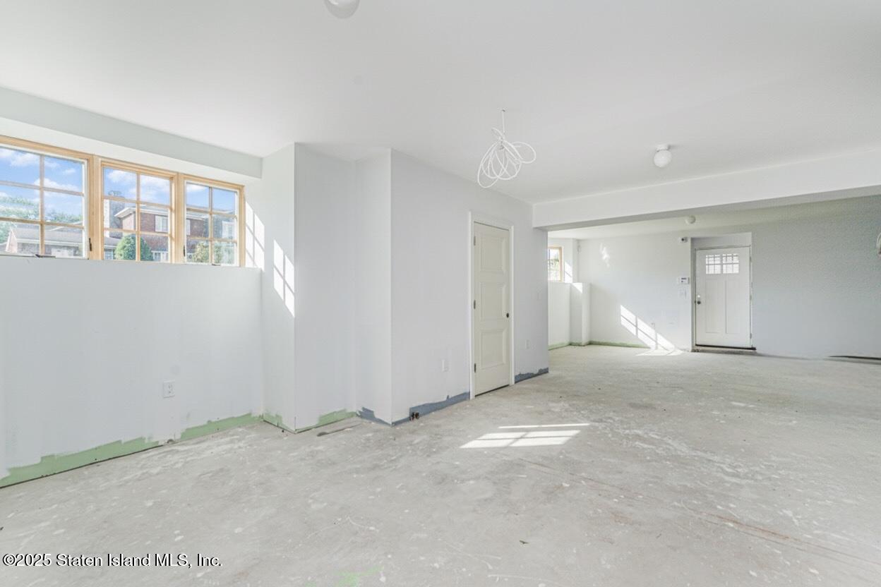 859 Lamont Avenue, Staten Island, NY, 10309 image 56