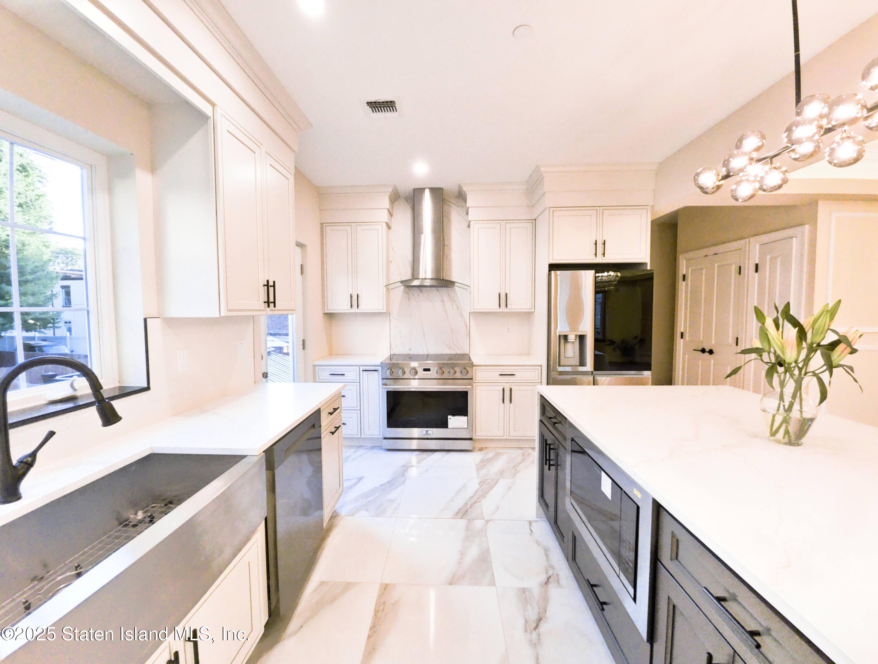 372 Sharon Avenue, Staten Island, NY, 10301 image 13