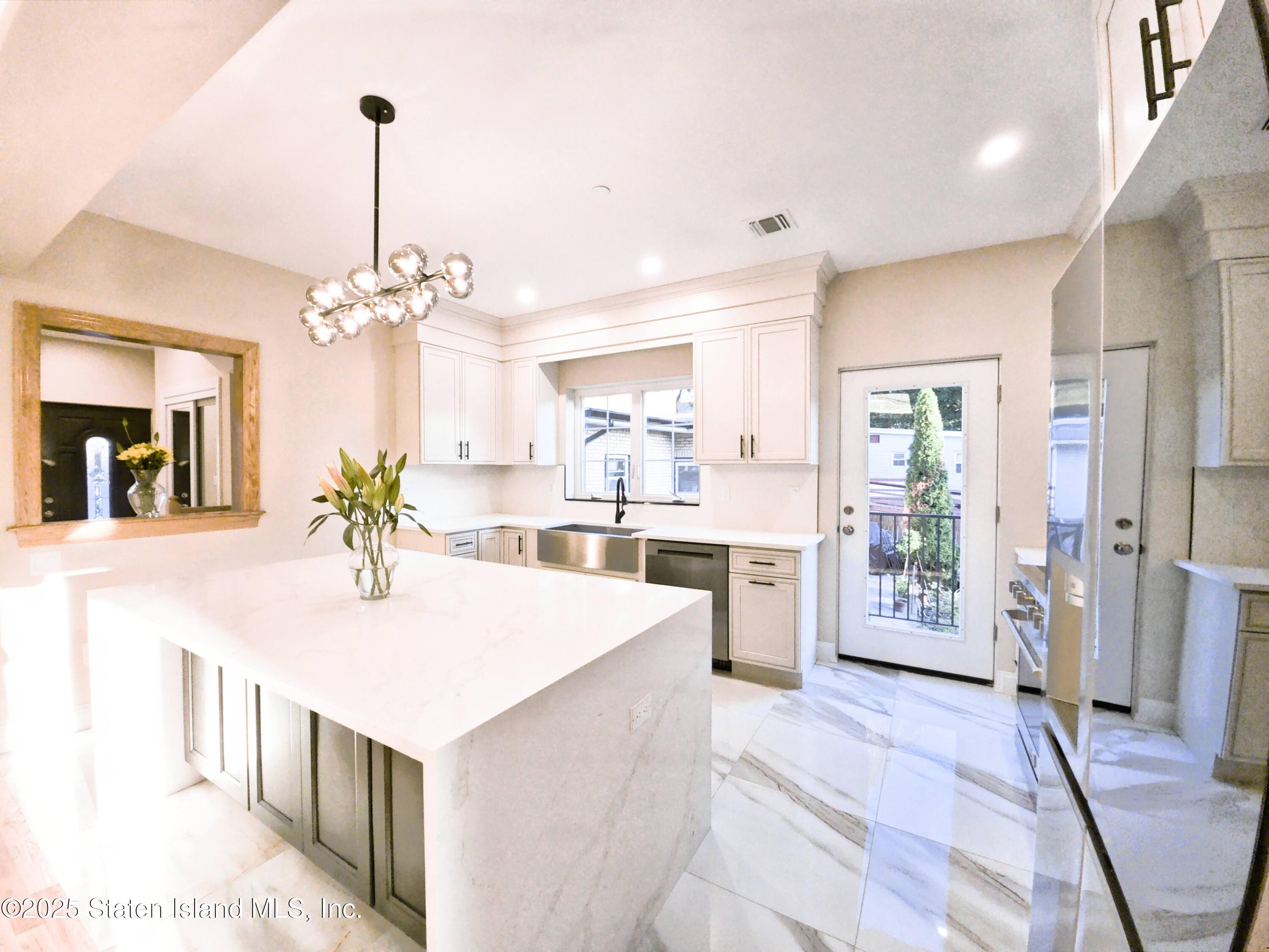 372 Sharon Avenue, Staten Island, NY, 10301 image 15