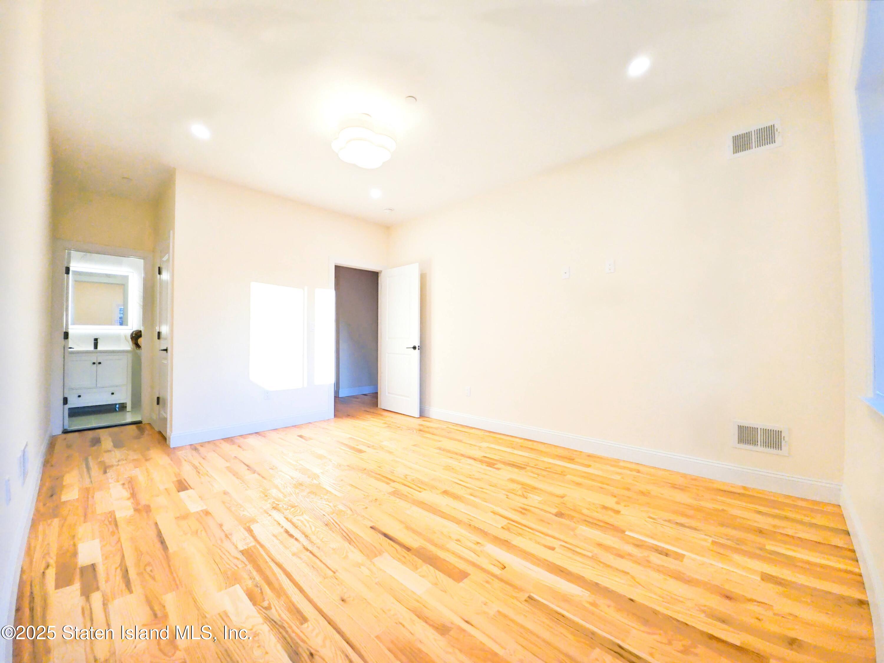 372 Sharon Avenue, Staten Island, NY, 10301 image 6