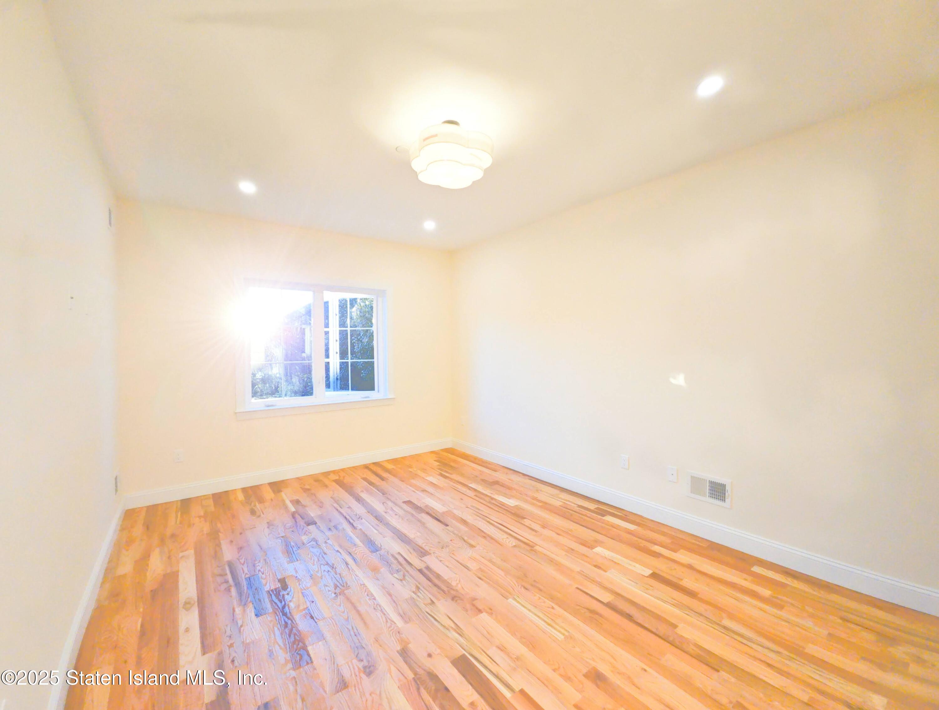 372 Sharon Avenue, Staten Island, NY, 10301 image 7