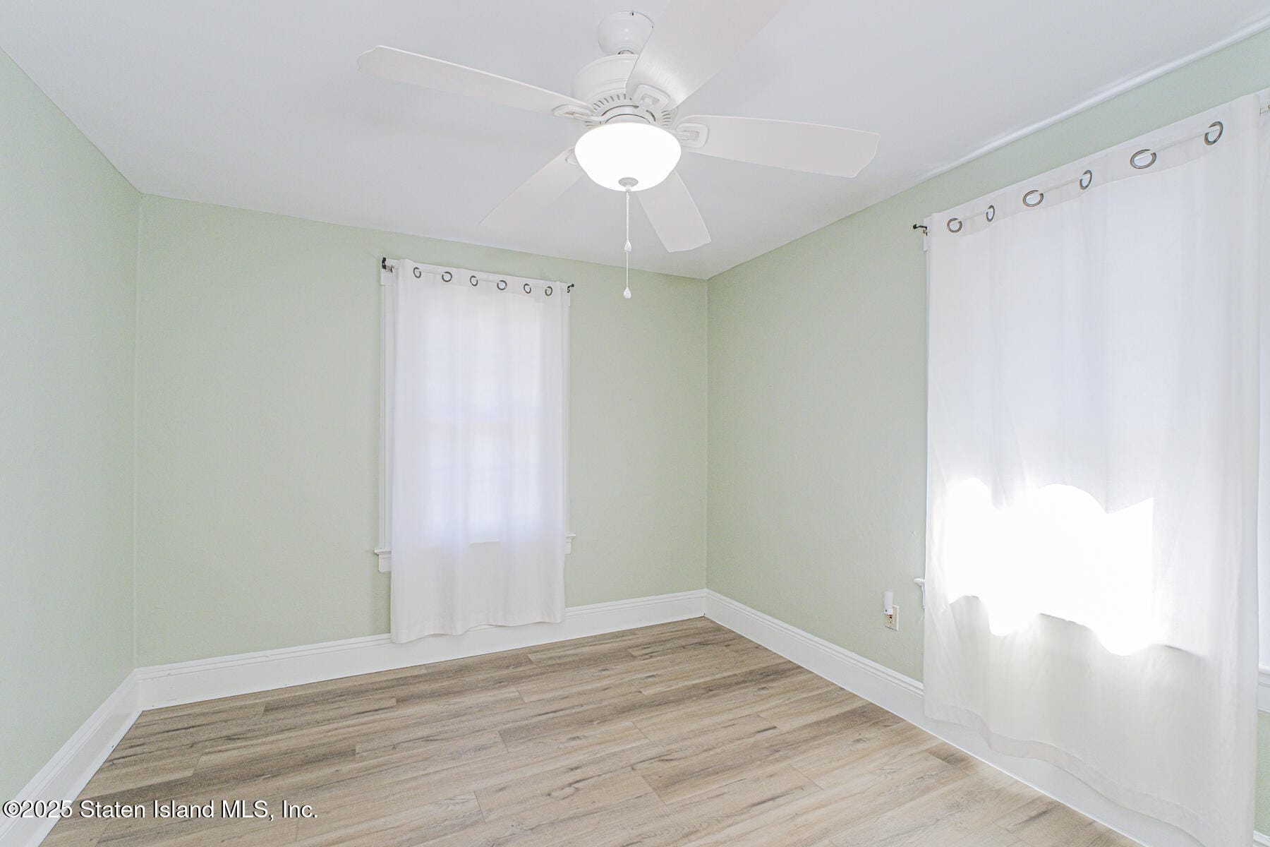 386 N Burgher Avenue, Staten Island, NY, 10310 image 17