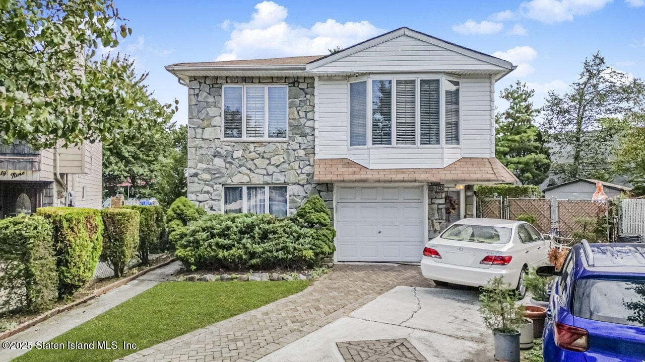 45 Sommer Avenue Image 1