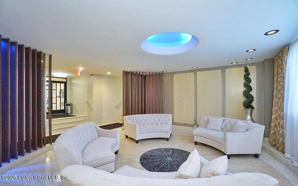 50 Fort Place B3-A/B Image 3