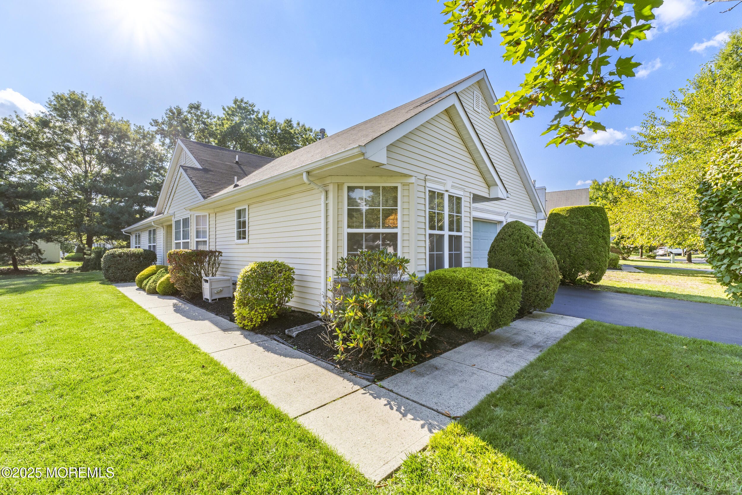 8 Oakmont Road Image 2
