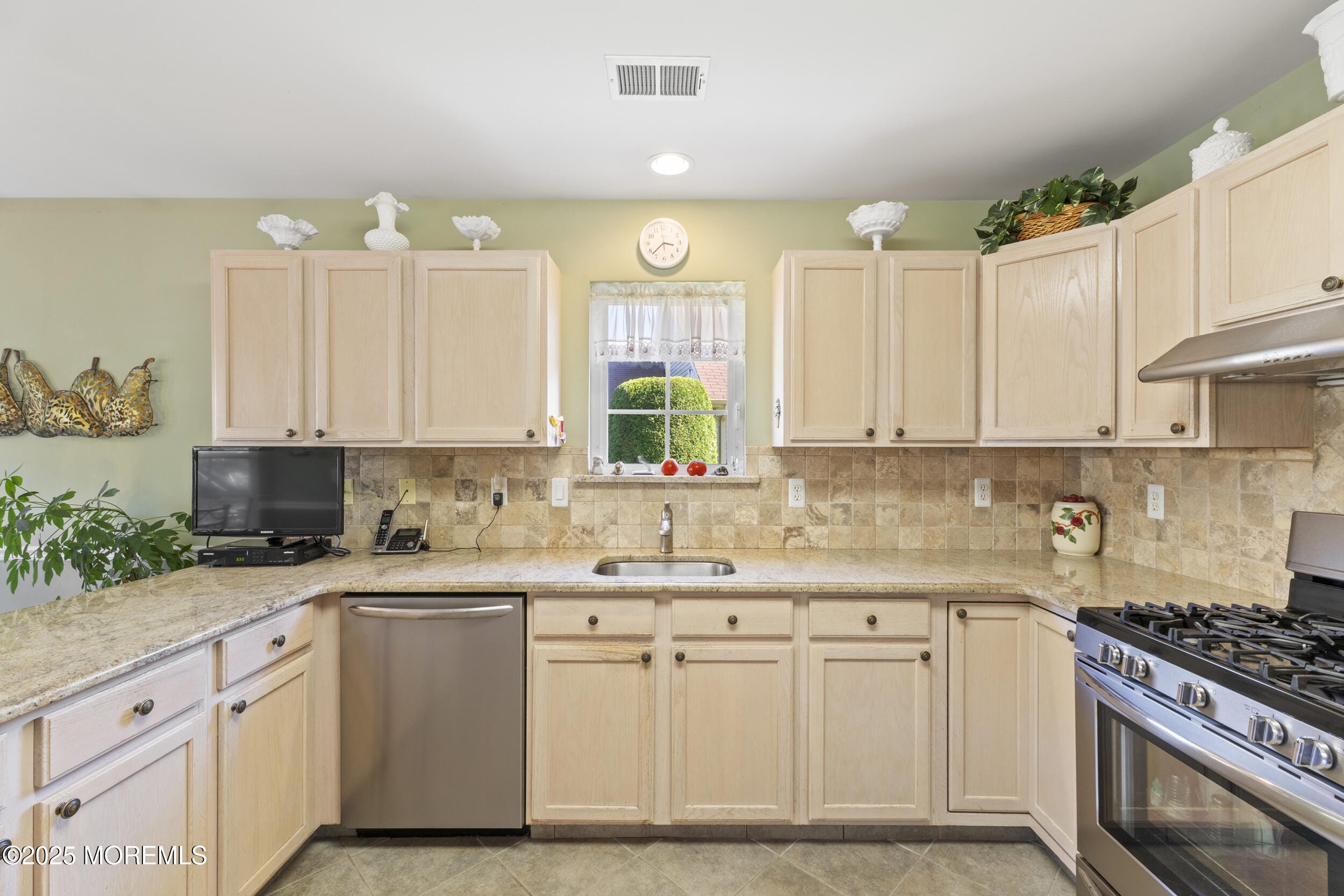 8 Oakmont Road, Lakewood, NJ, 08701 image 12