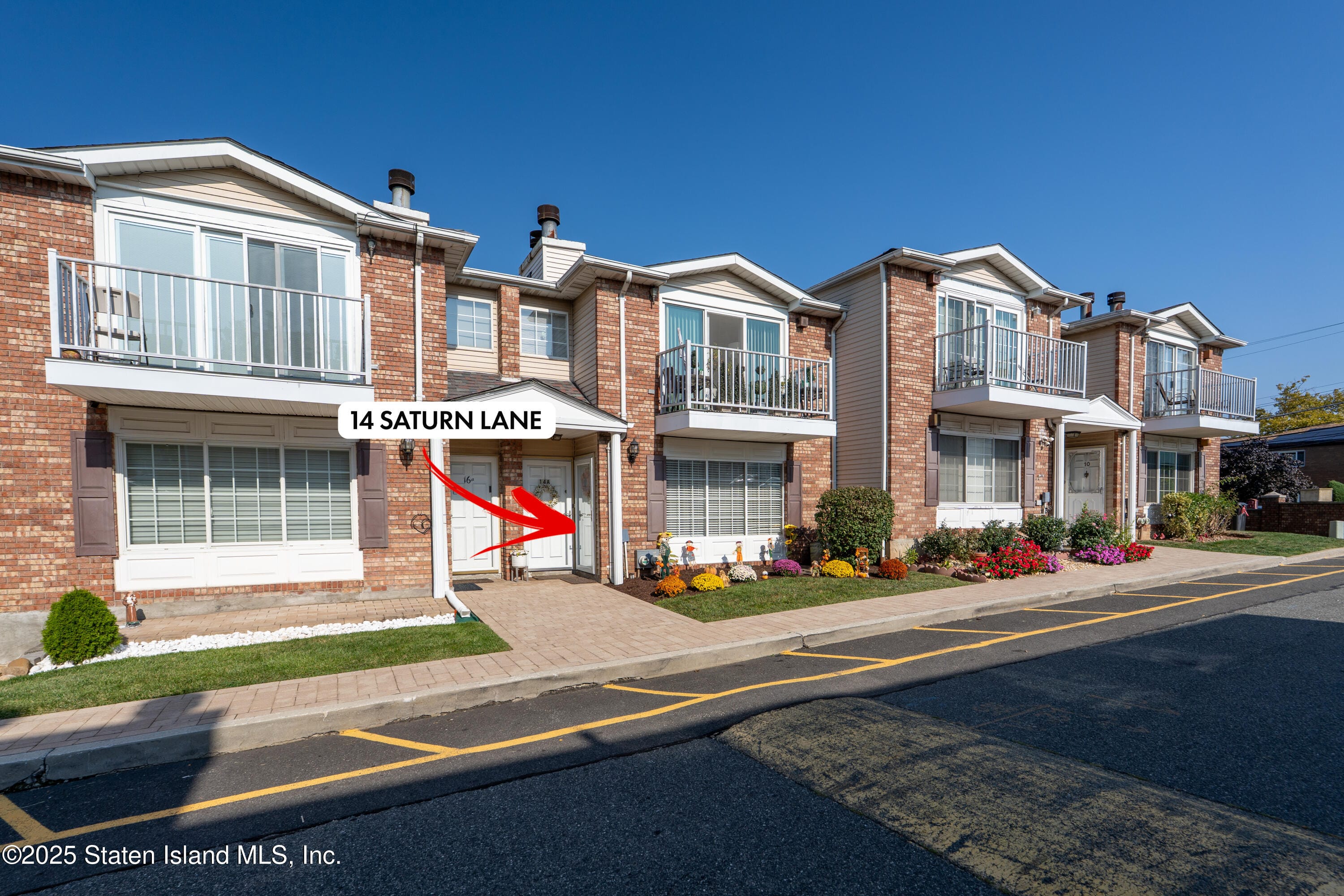 14 Saturn Lane Image 3