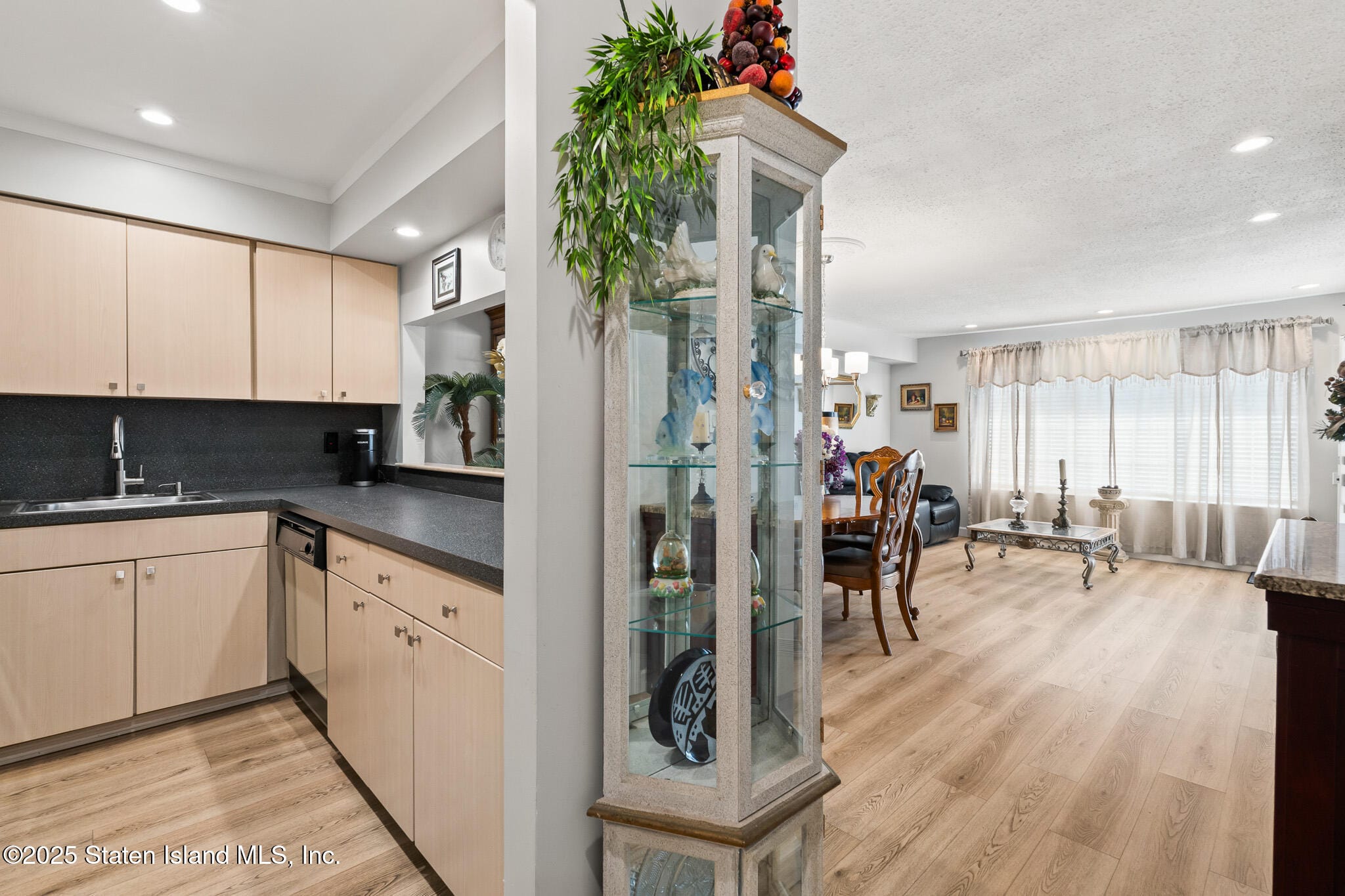 14 Saturn Lane, Staten Island, NY, 10314 image 19