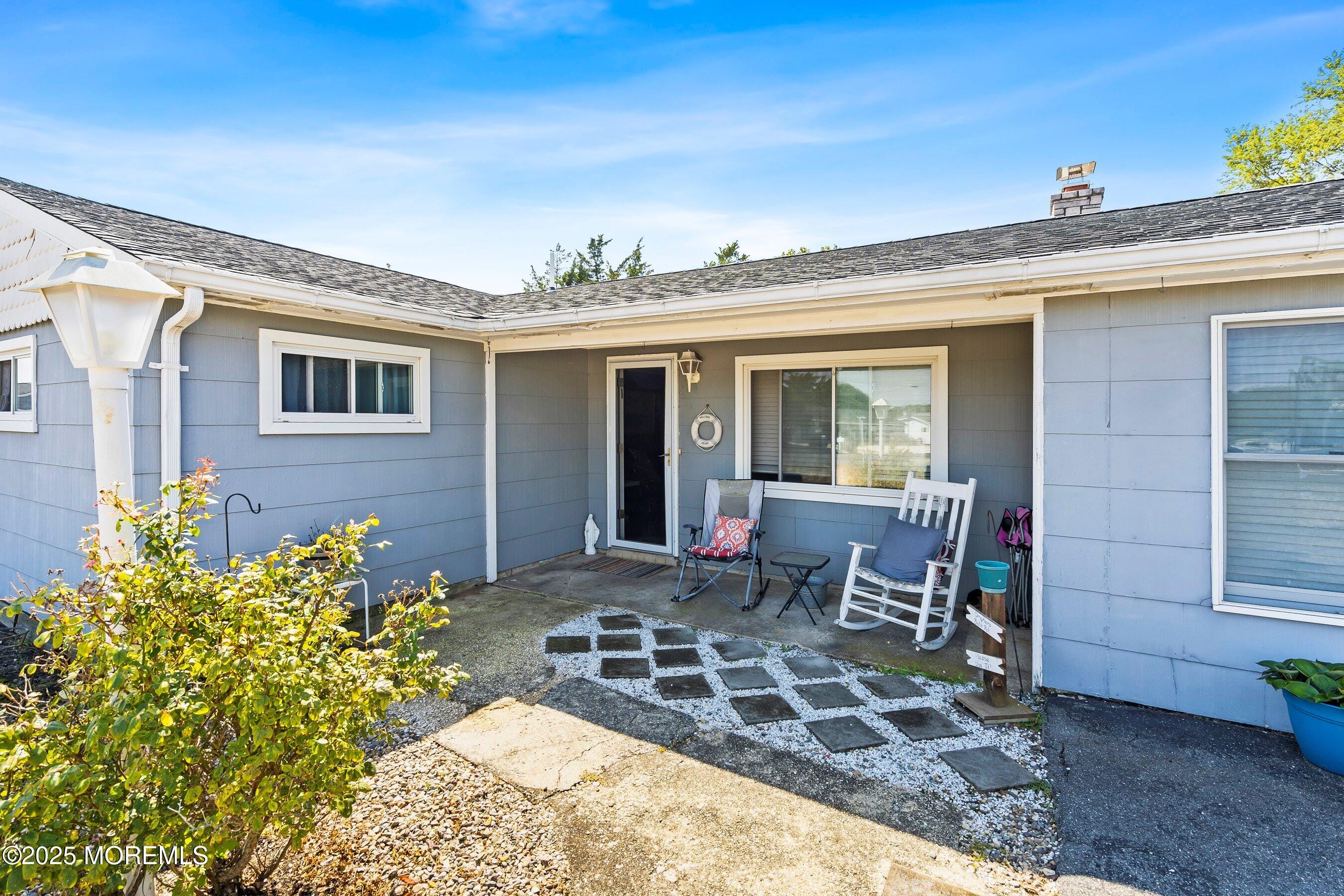 14 Hawkins Way Image 3
