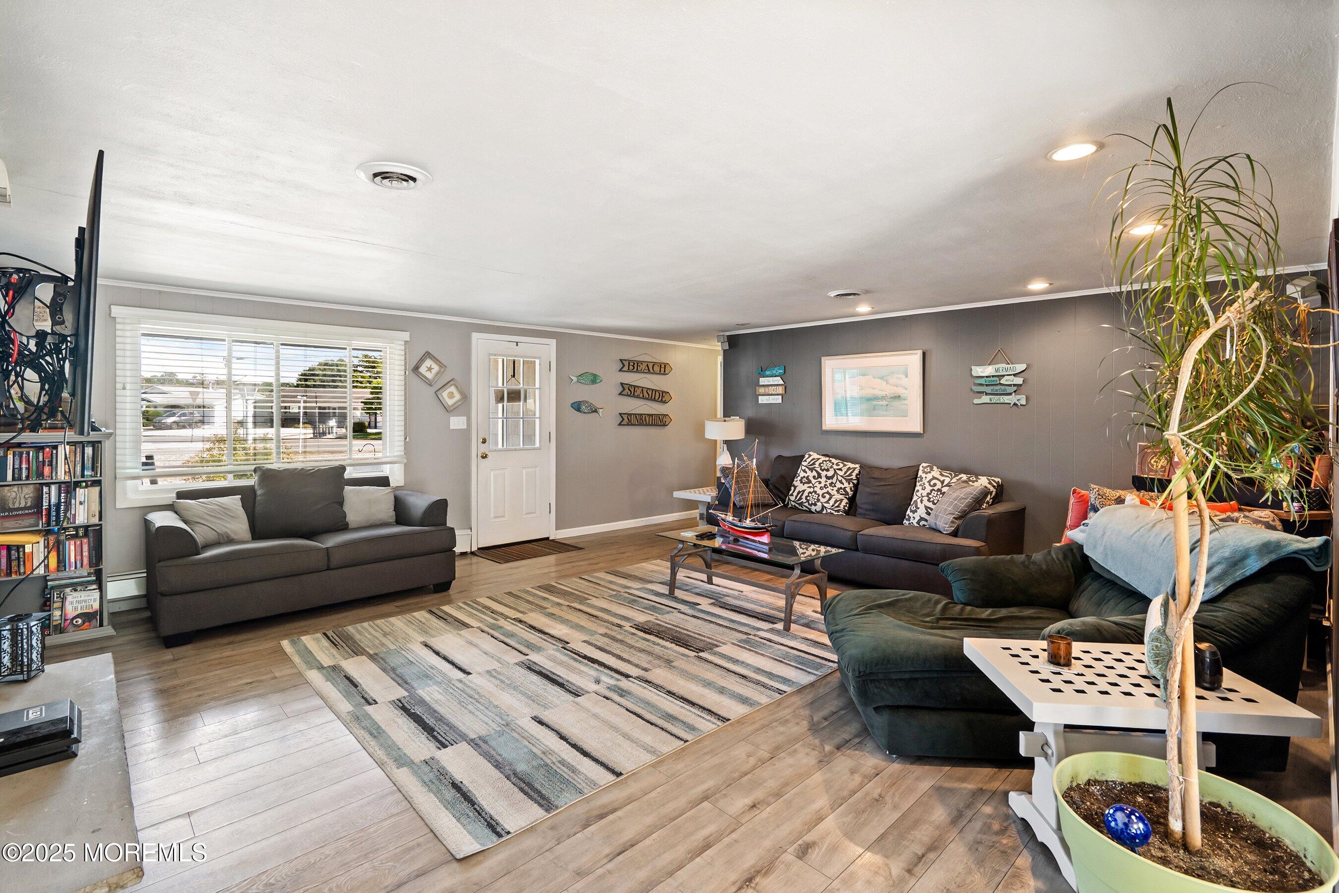 14 Hawkins Way Image 5