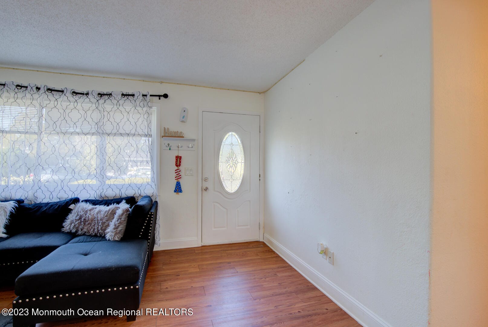 1099 Fairview Drive Image 5