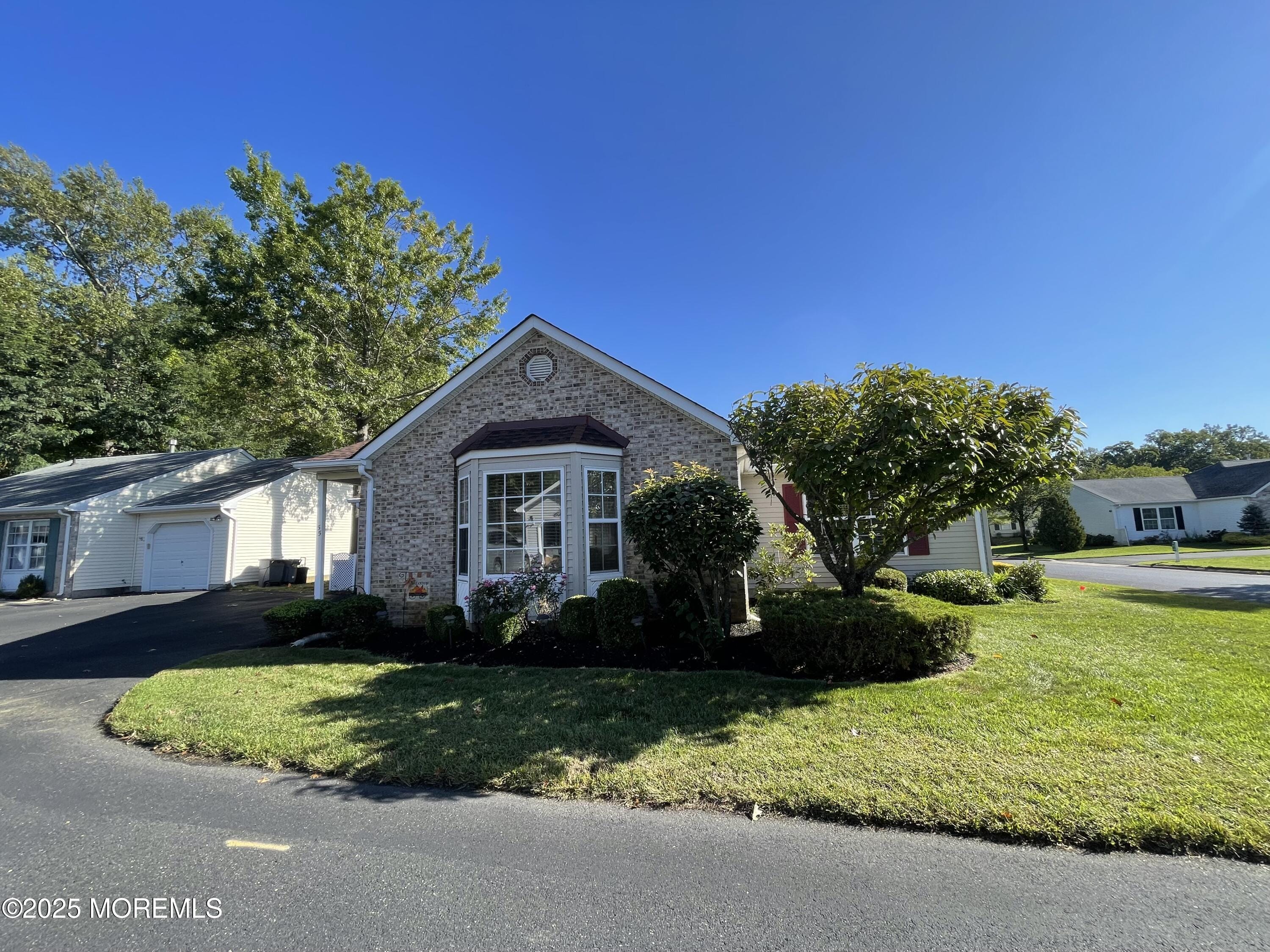 55 Farnworth Close 1000, Freehold, NJ, 07728 image 20