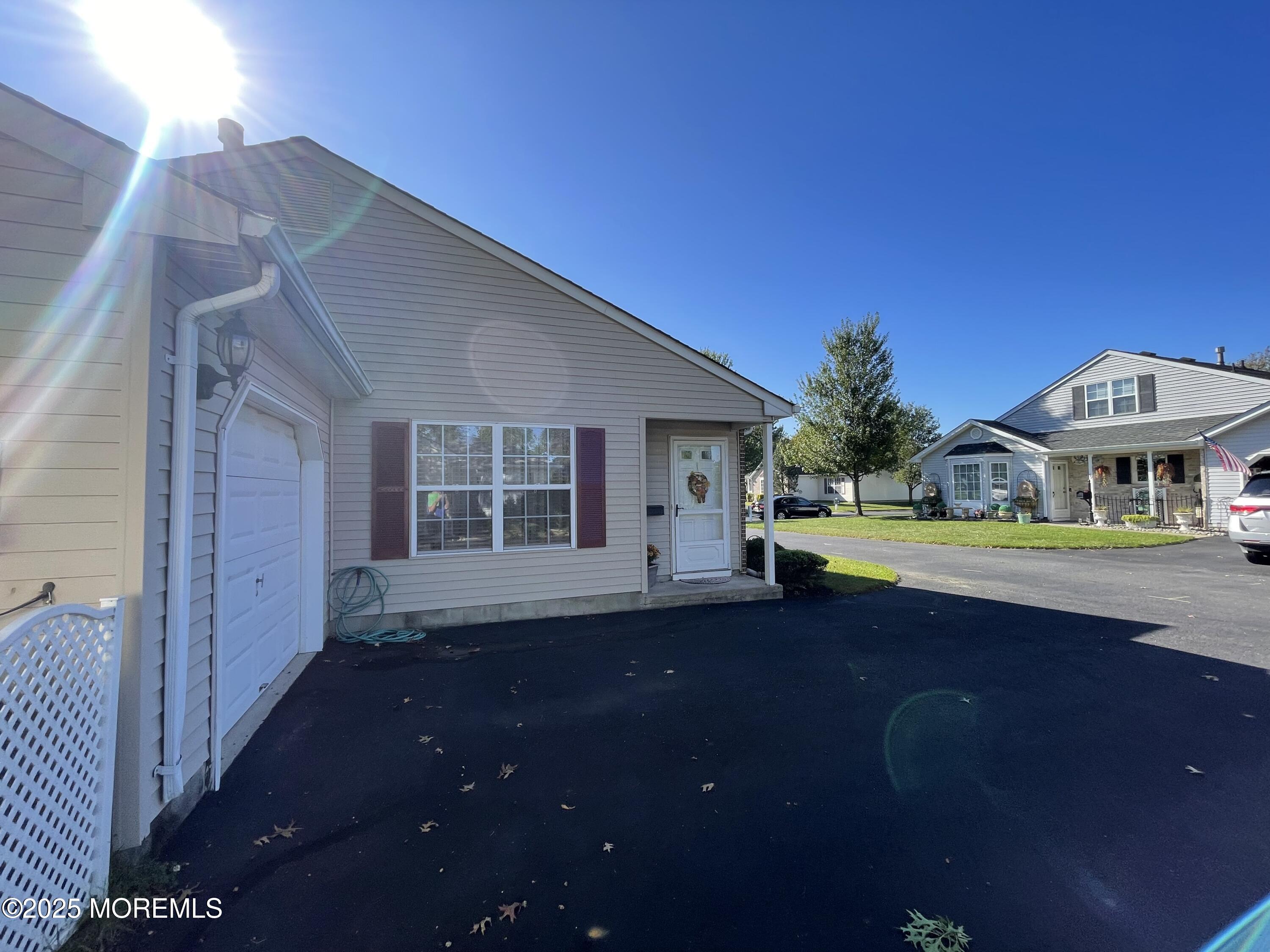 55 Farnworth Close 1000, Freehold, NJ, 07728 image 19