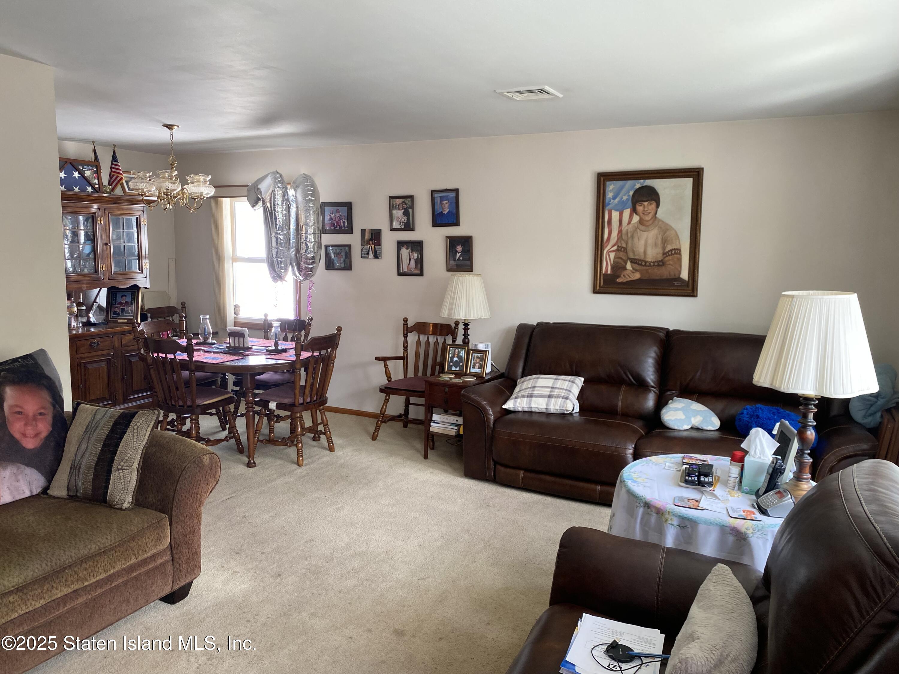 26 Iowa Place Image 4