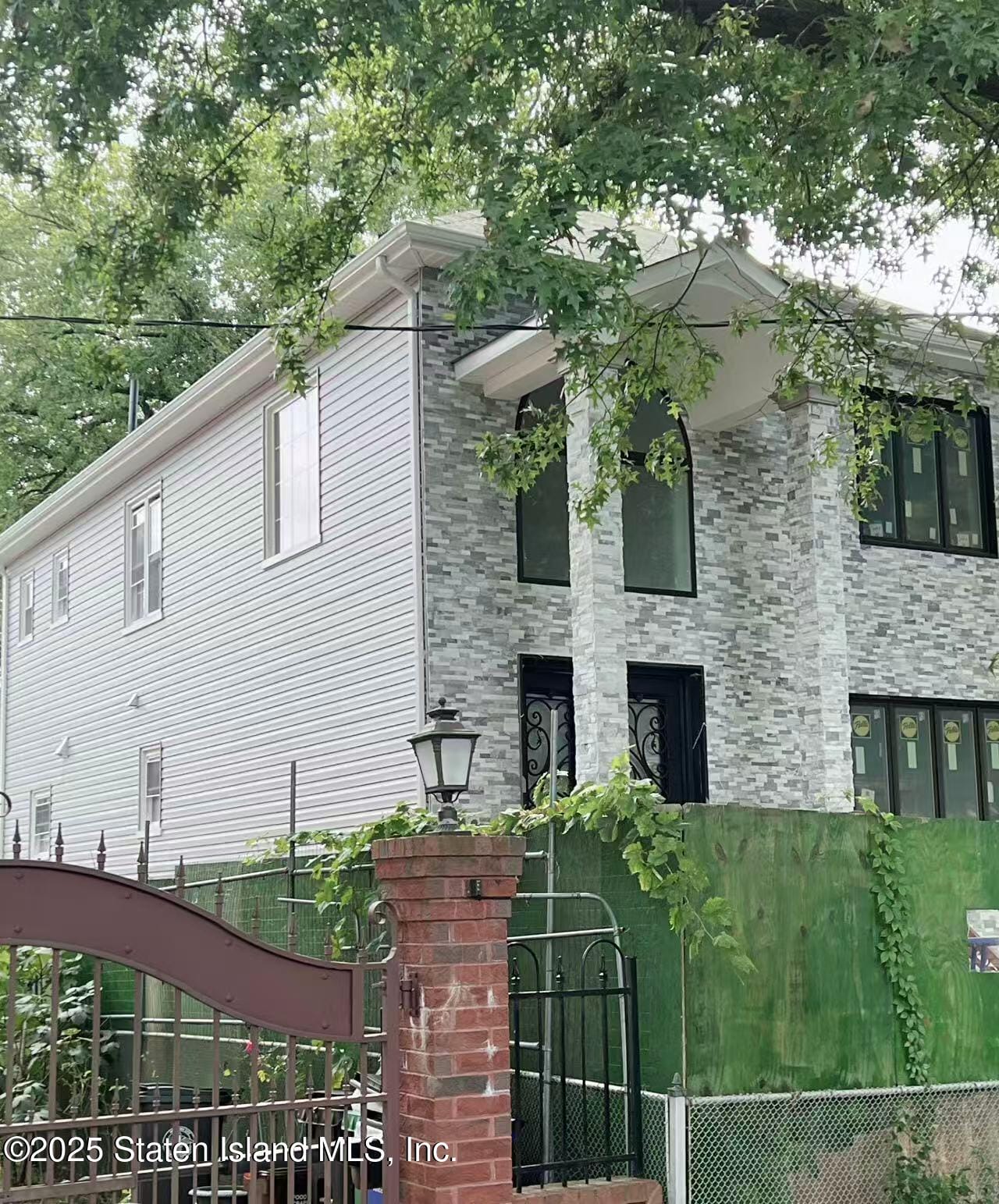 32 Remsen Street Image 2