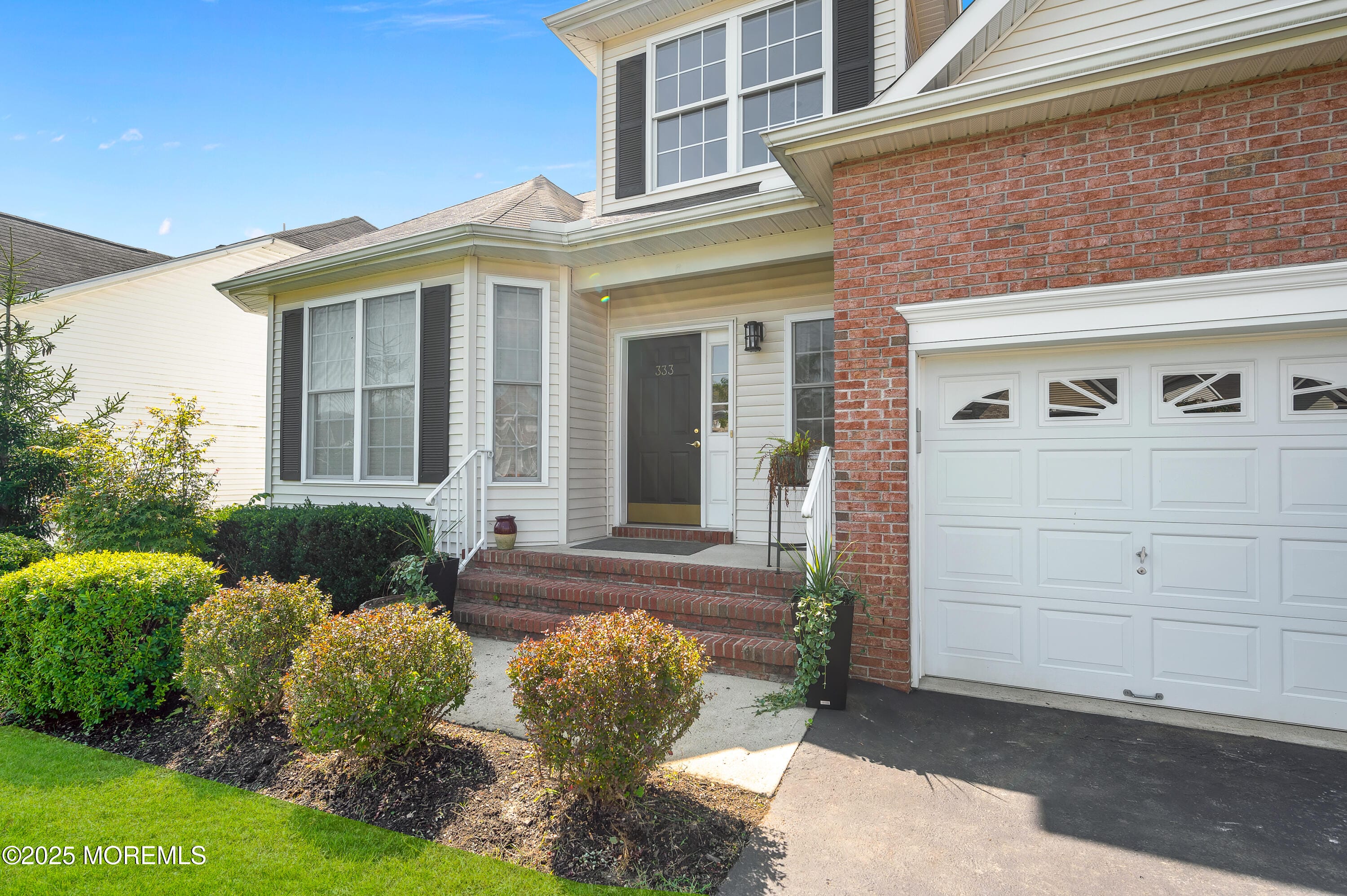 333 Van Dusen Drive Image 3