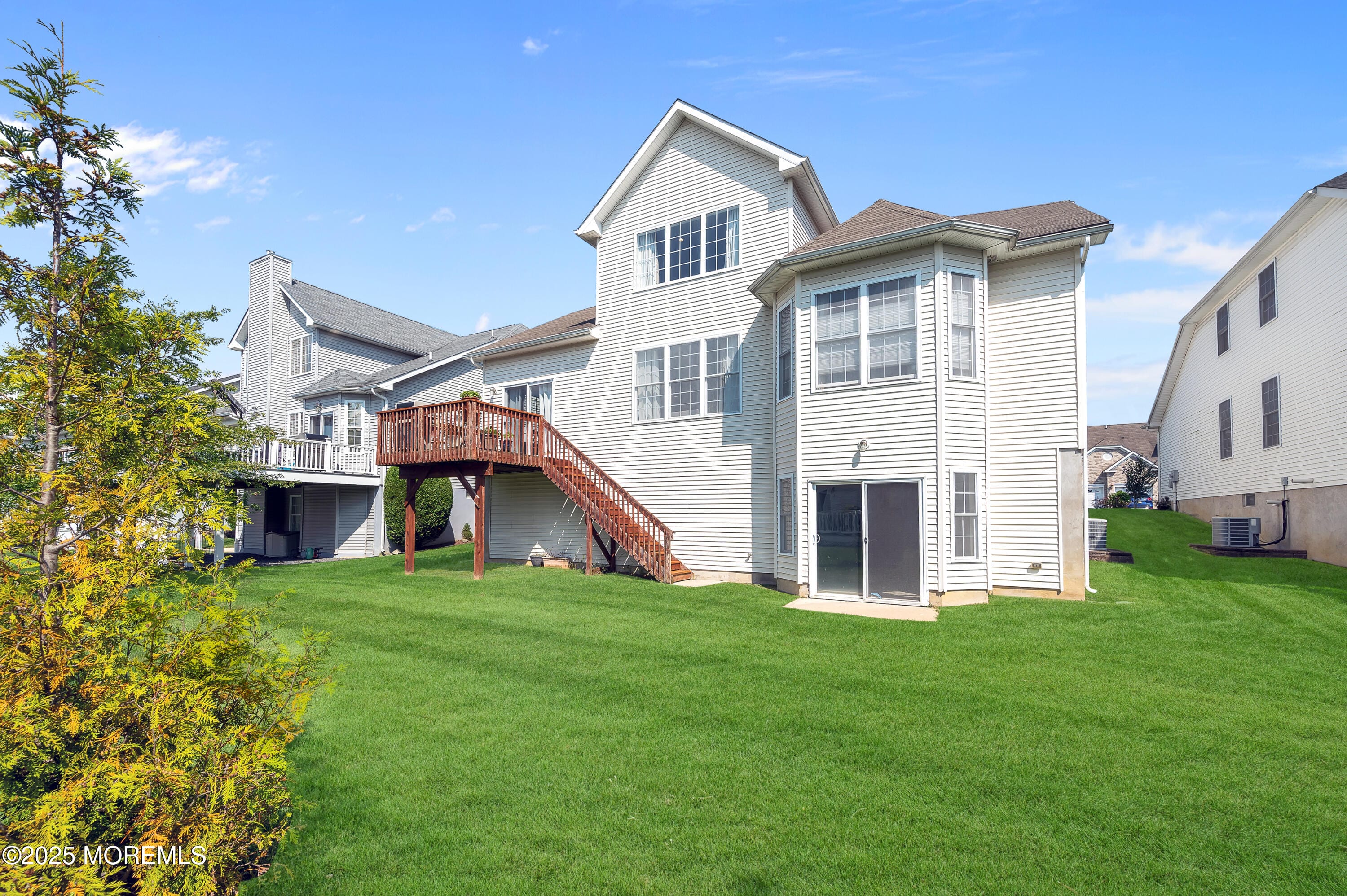 333 Van Dusen Drive Image 2