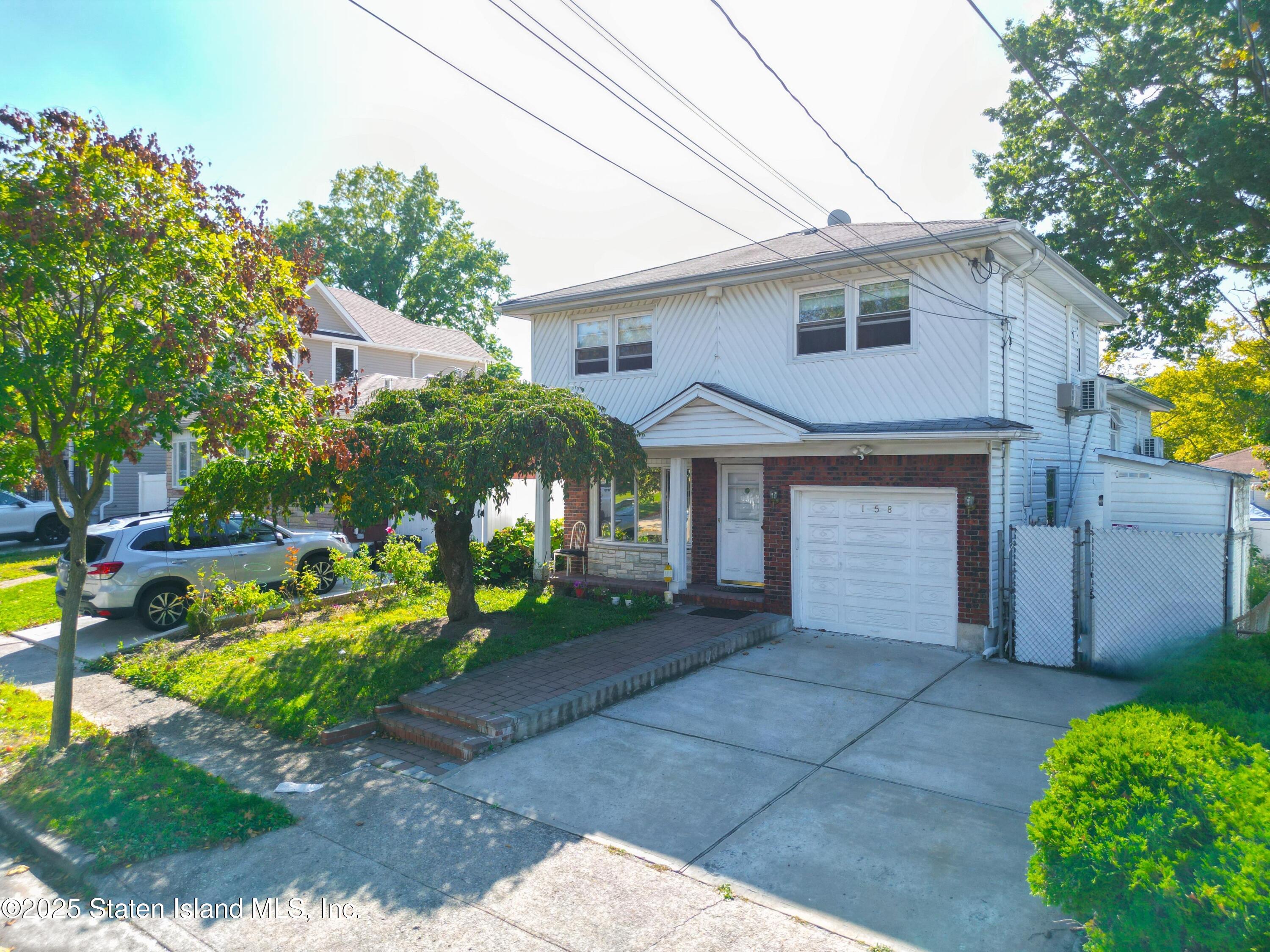 158 Mann Avenue Image 1