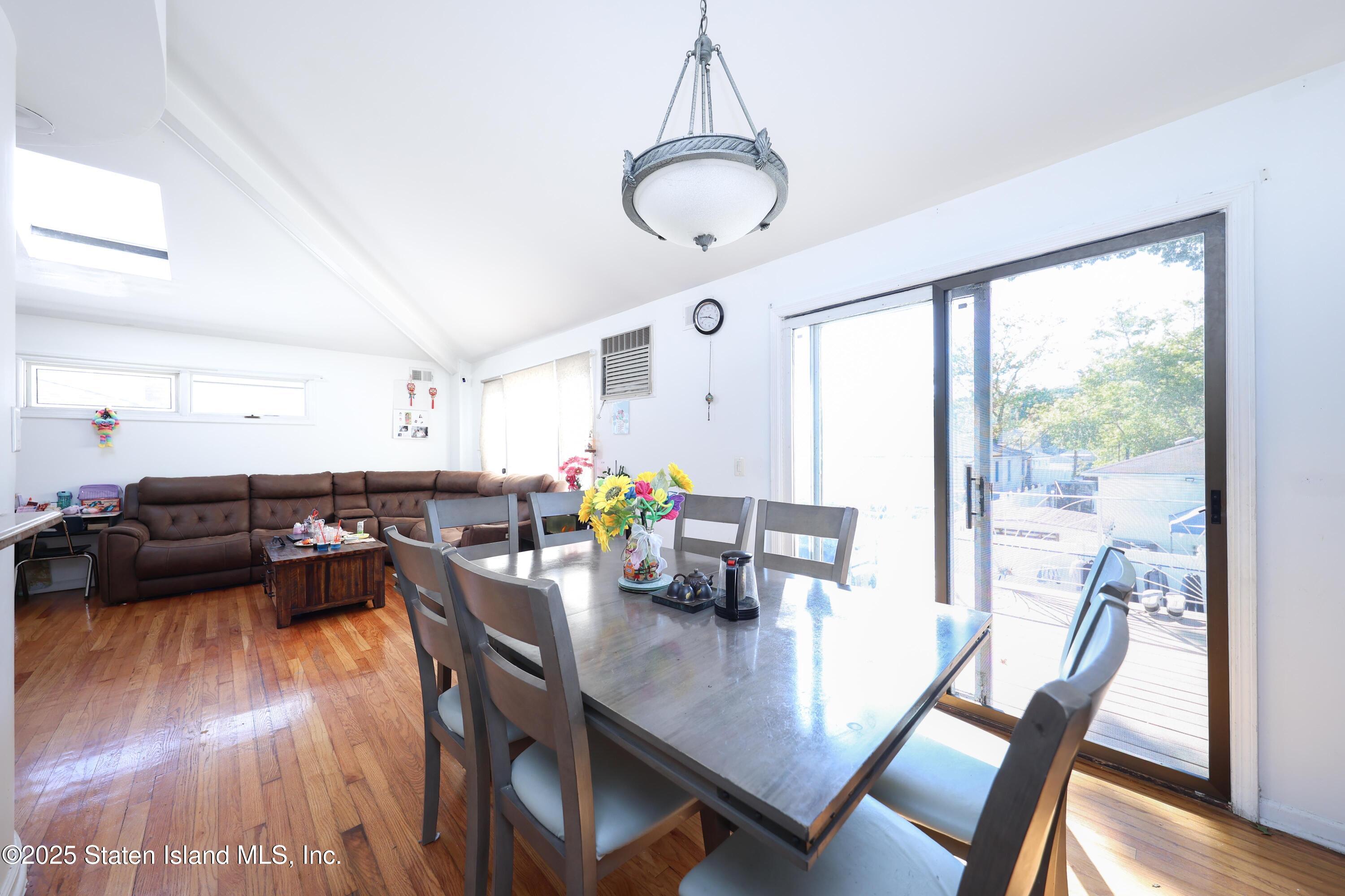 158 Mann Avenue Image 5