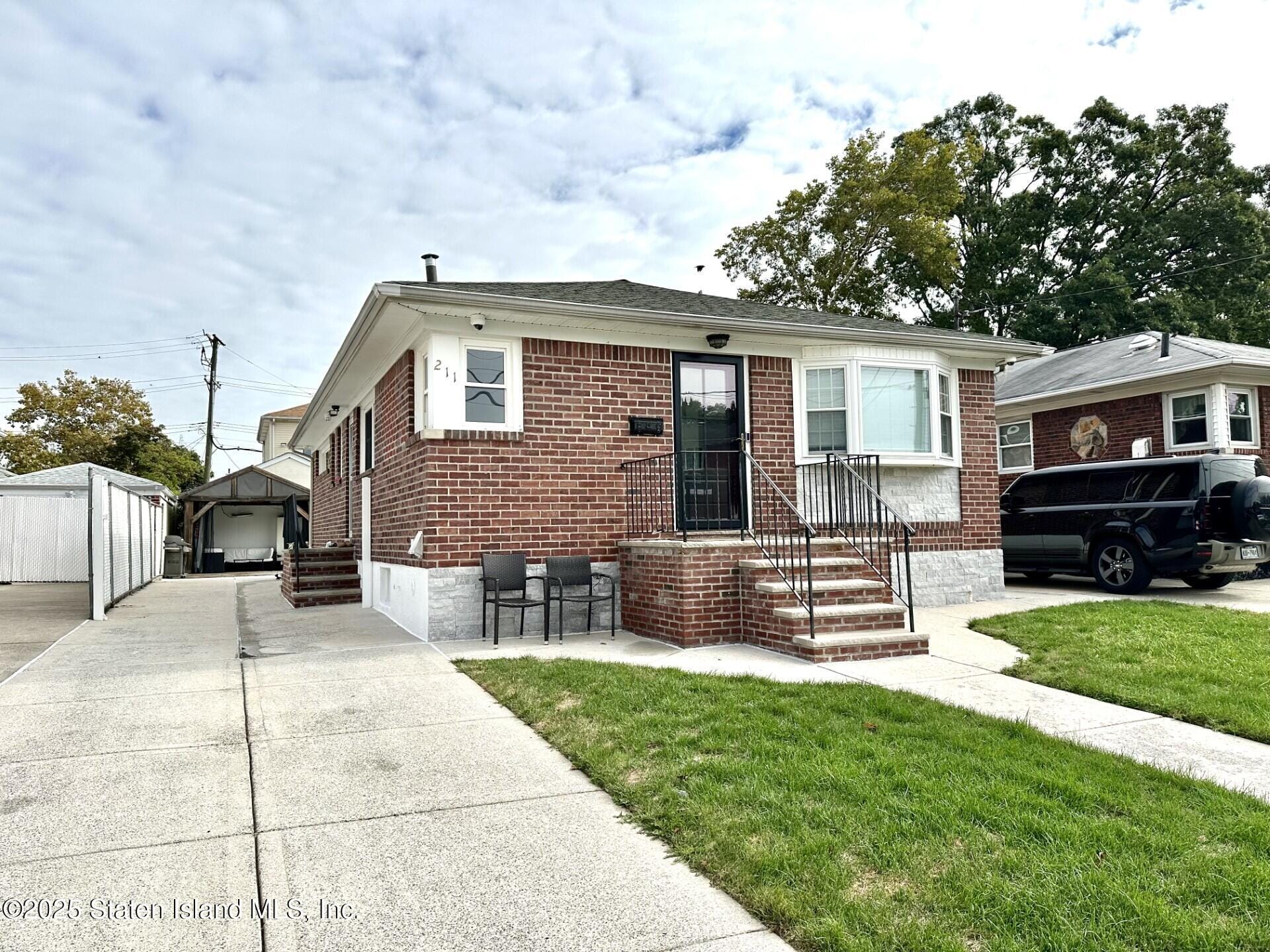 211 Hull Avenue, Staten Island, NY, 10306