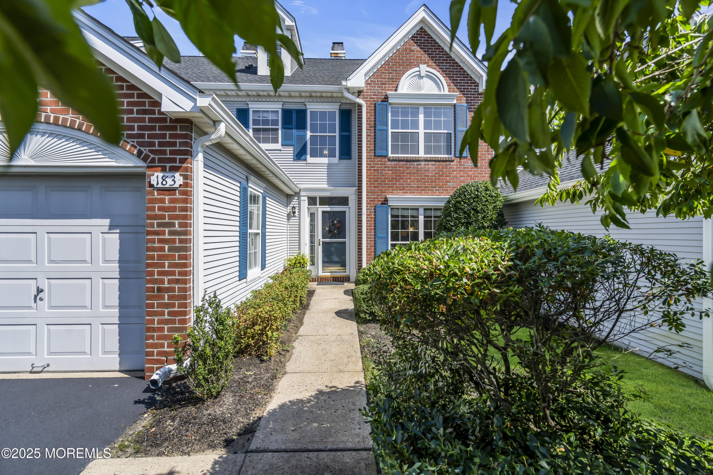 183 S Manor Court Image 3