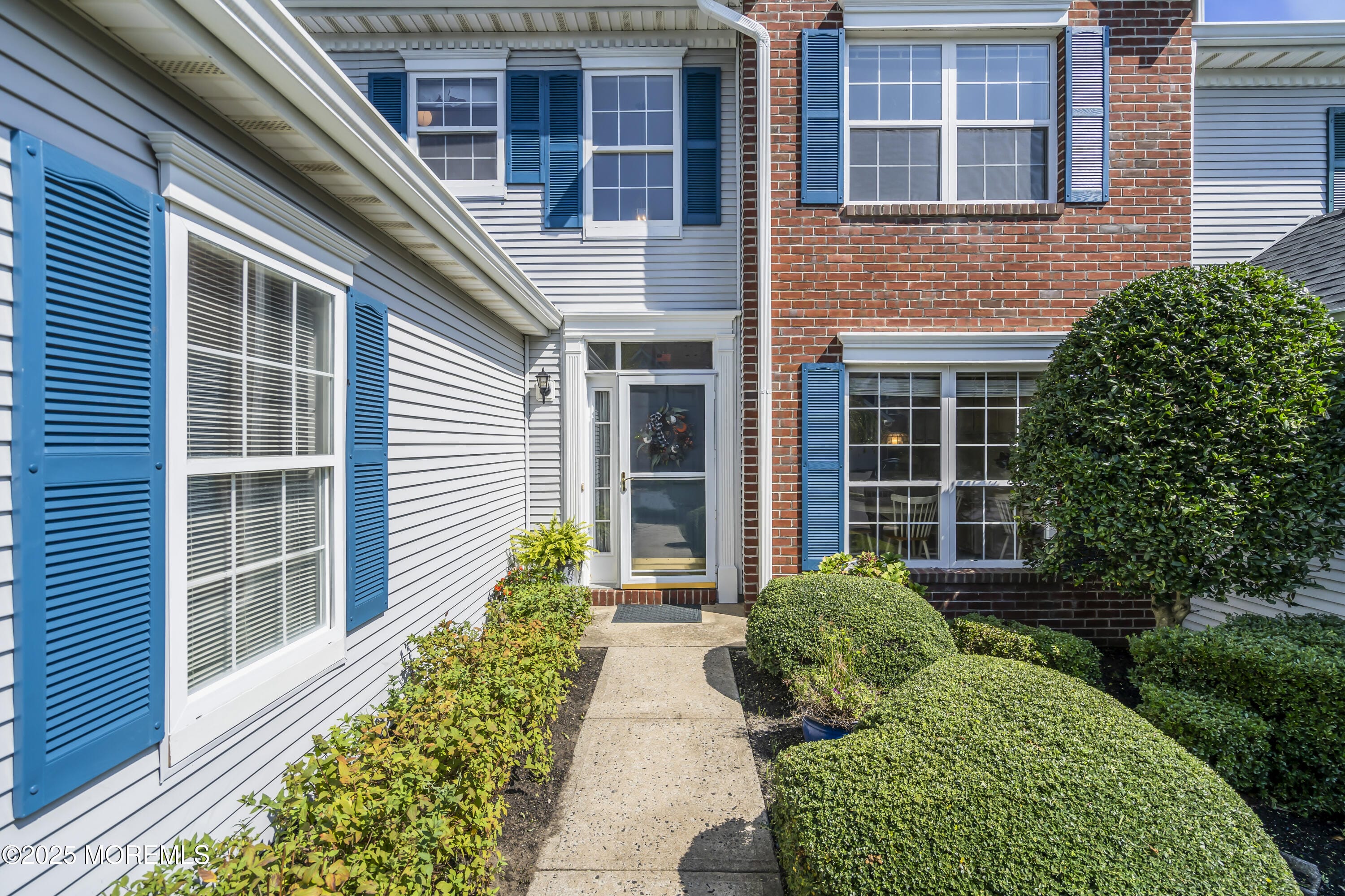 183 S Manor Court Image 4